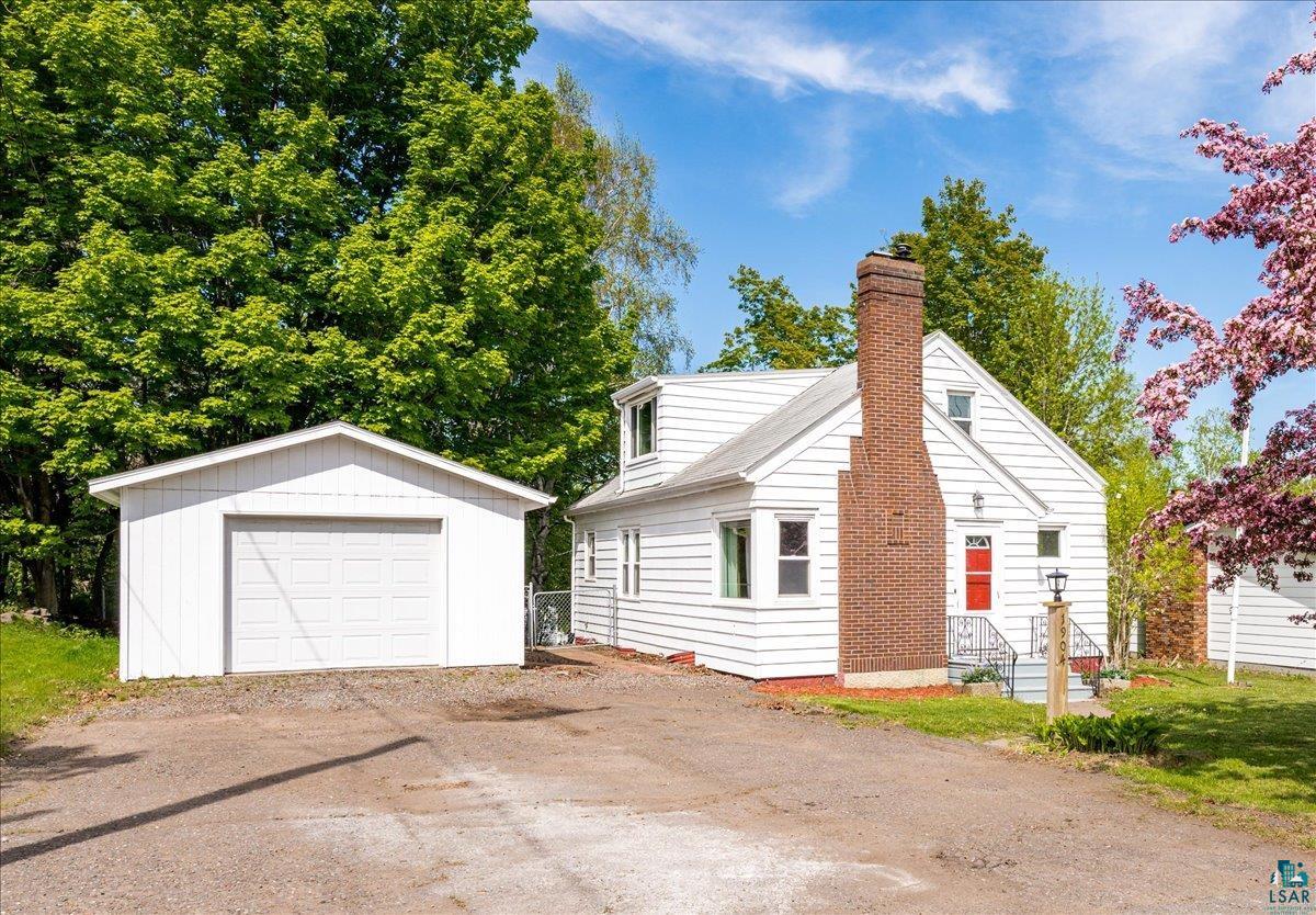 1904 Piedmont Ave, Duluth, MN 55811 Listing Photo  1