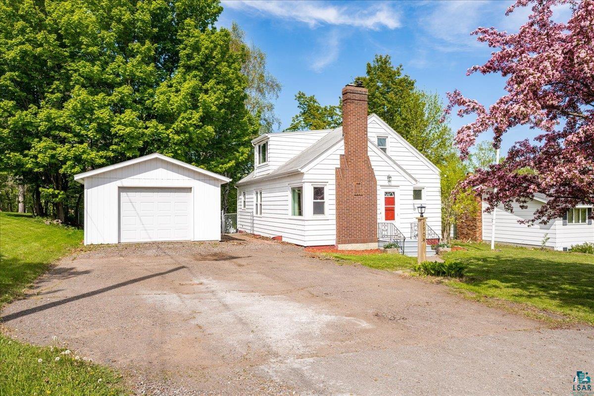 1904 Piedmont Ave, Duluth, MN 55811 Listing Photo  2