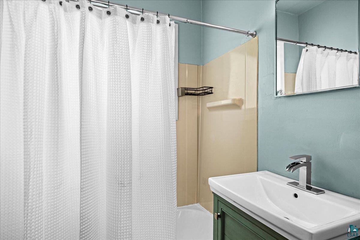 1904 Piedmont Ave, Duluth, MN 55811 Listing Photo  20