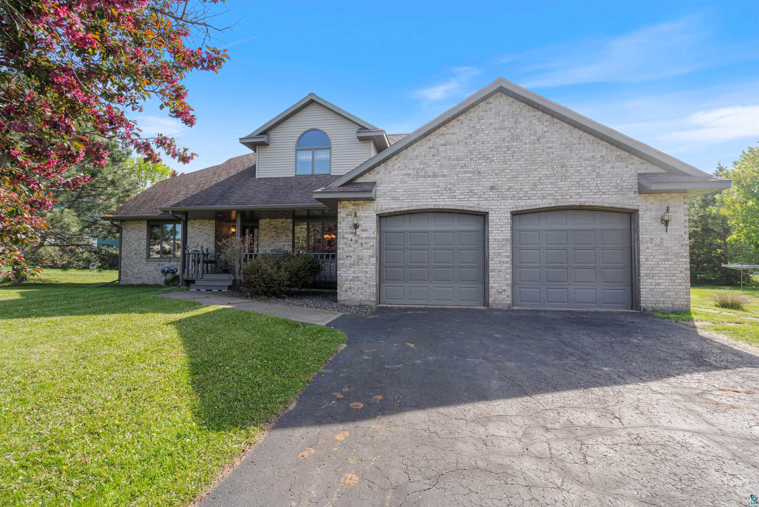 405 Linda Ln, Cloquet, MN 55720 Listing Photo  1