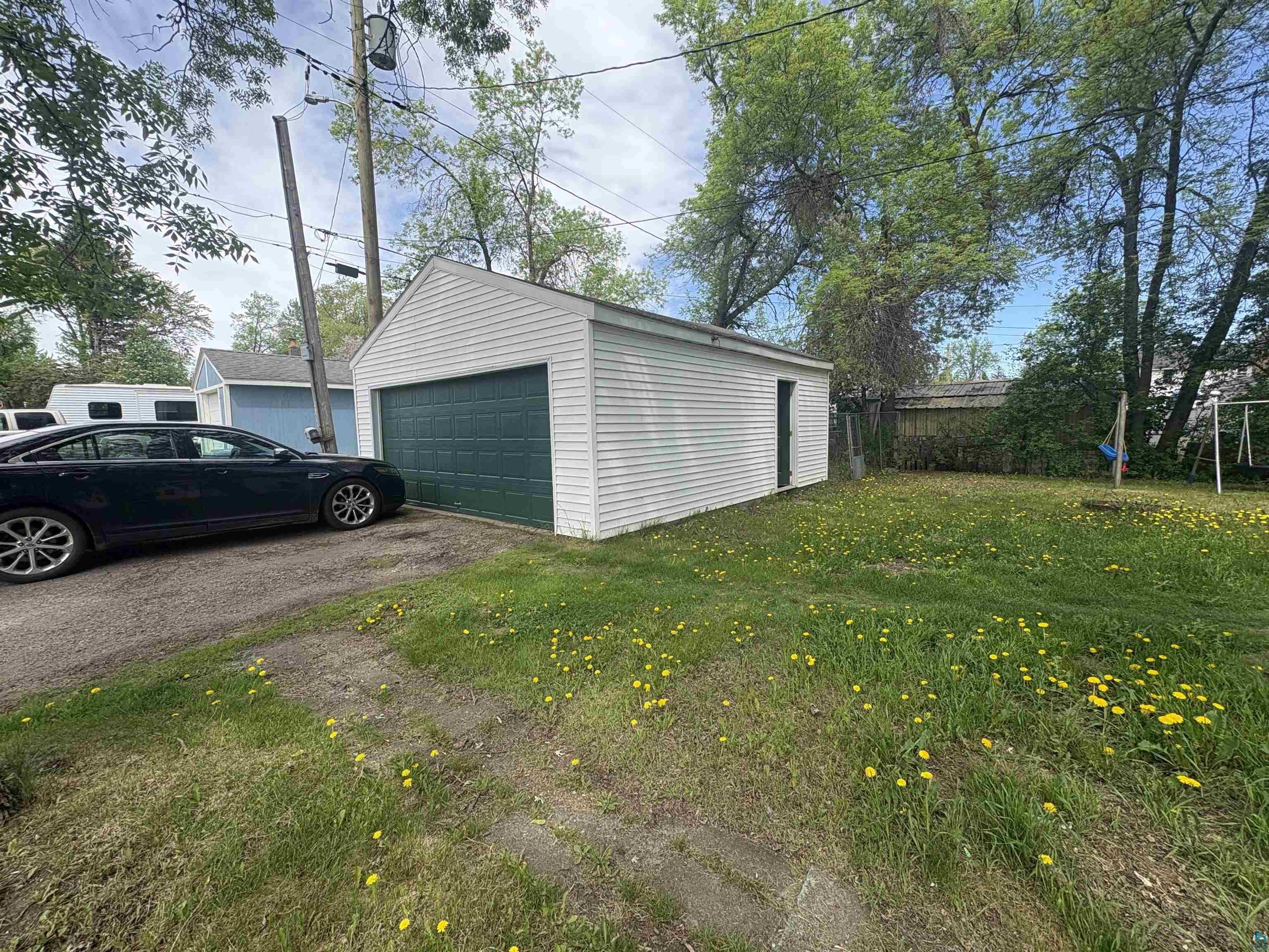 2835 8th Ave E, Hibbing, MN 55746 Listing Photo  16