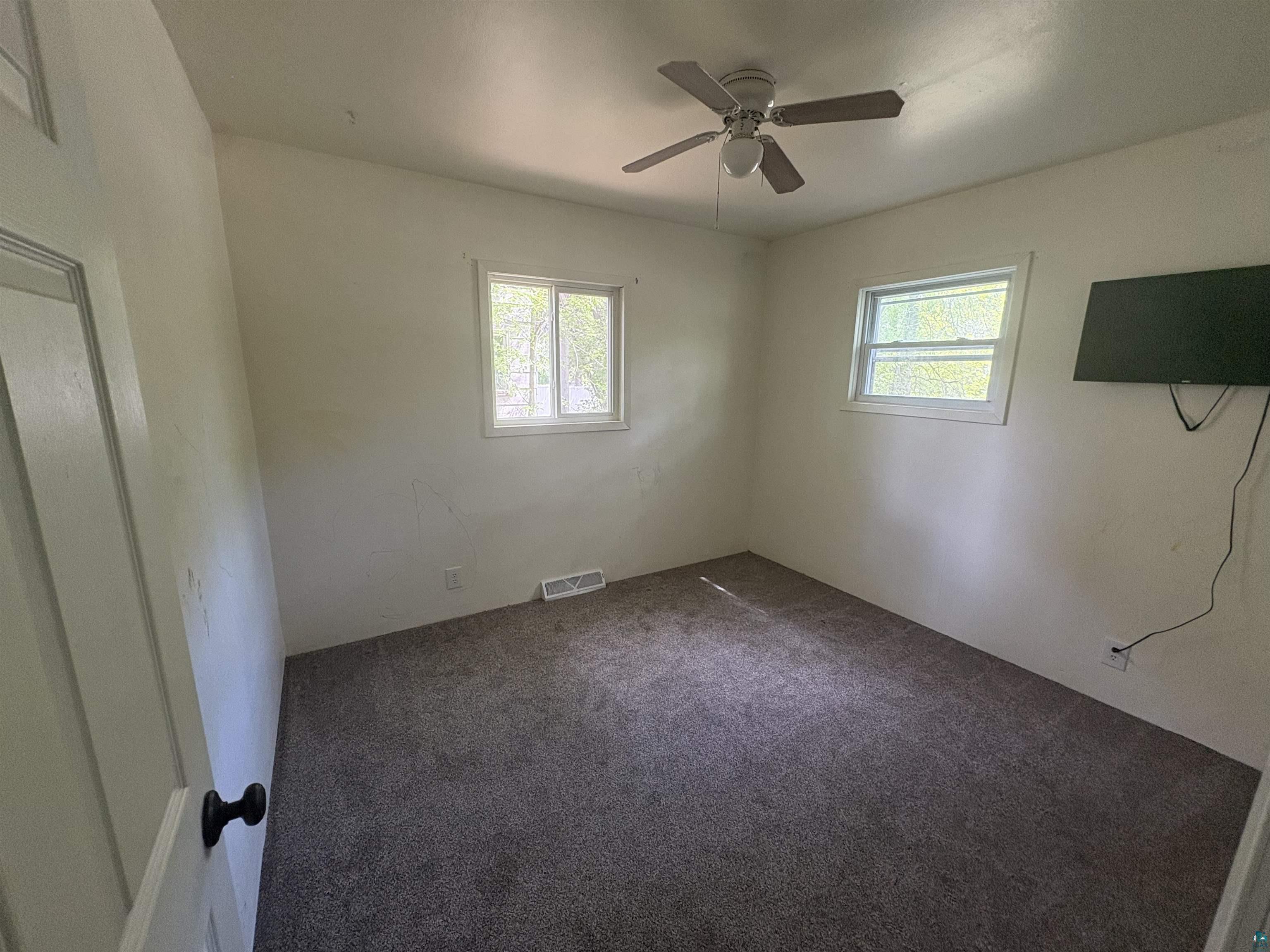 2835 8th Ave E, Hibbing, MN 55746 Listing Photo  10