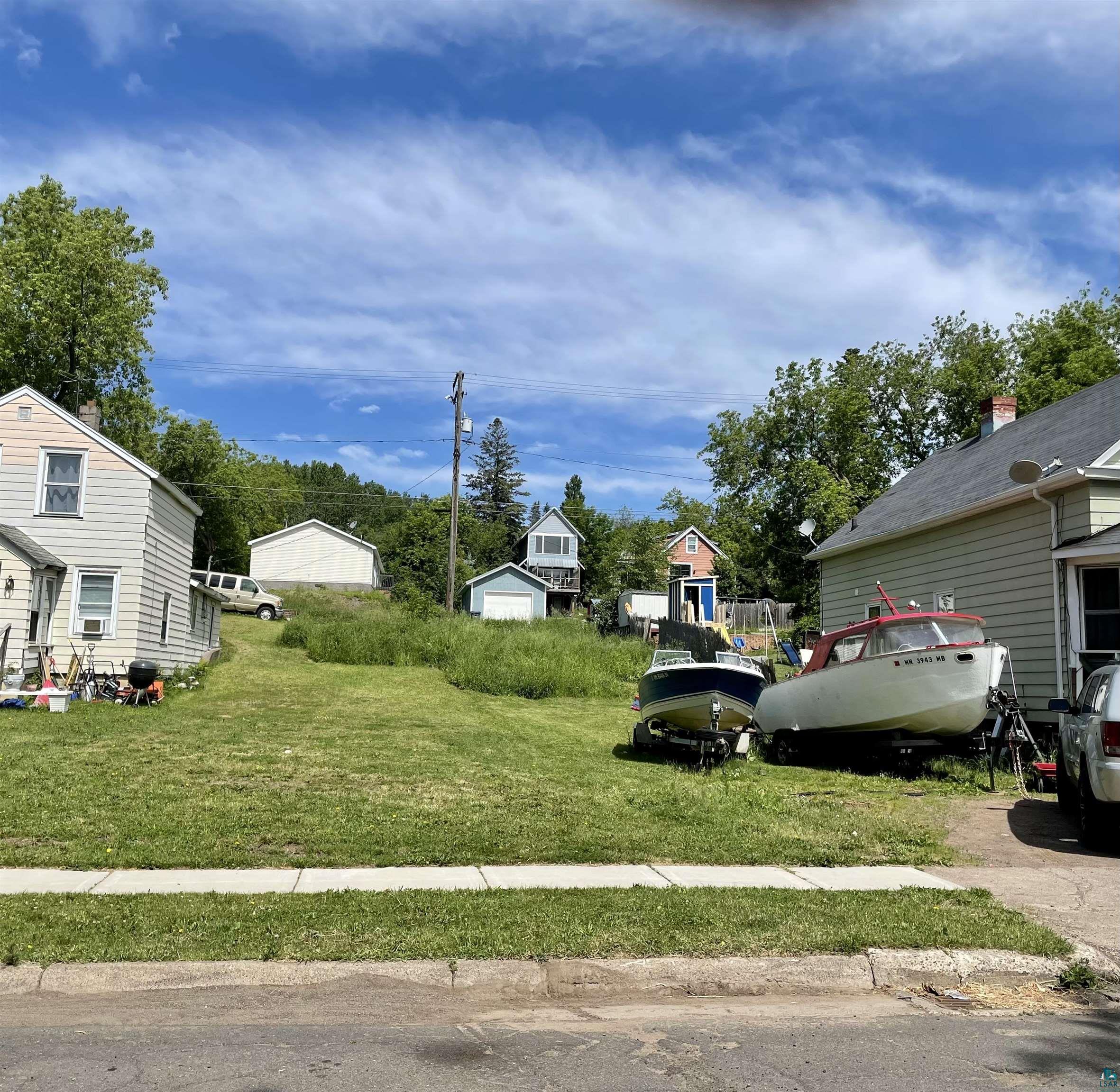 415 E 9th St, Duluth, MN 55805 Listing Photo  3
