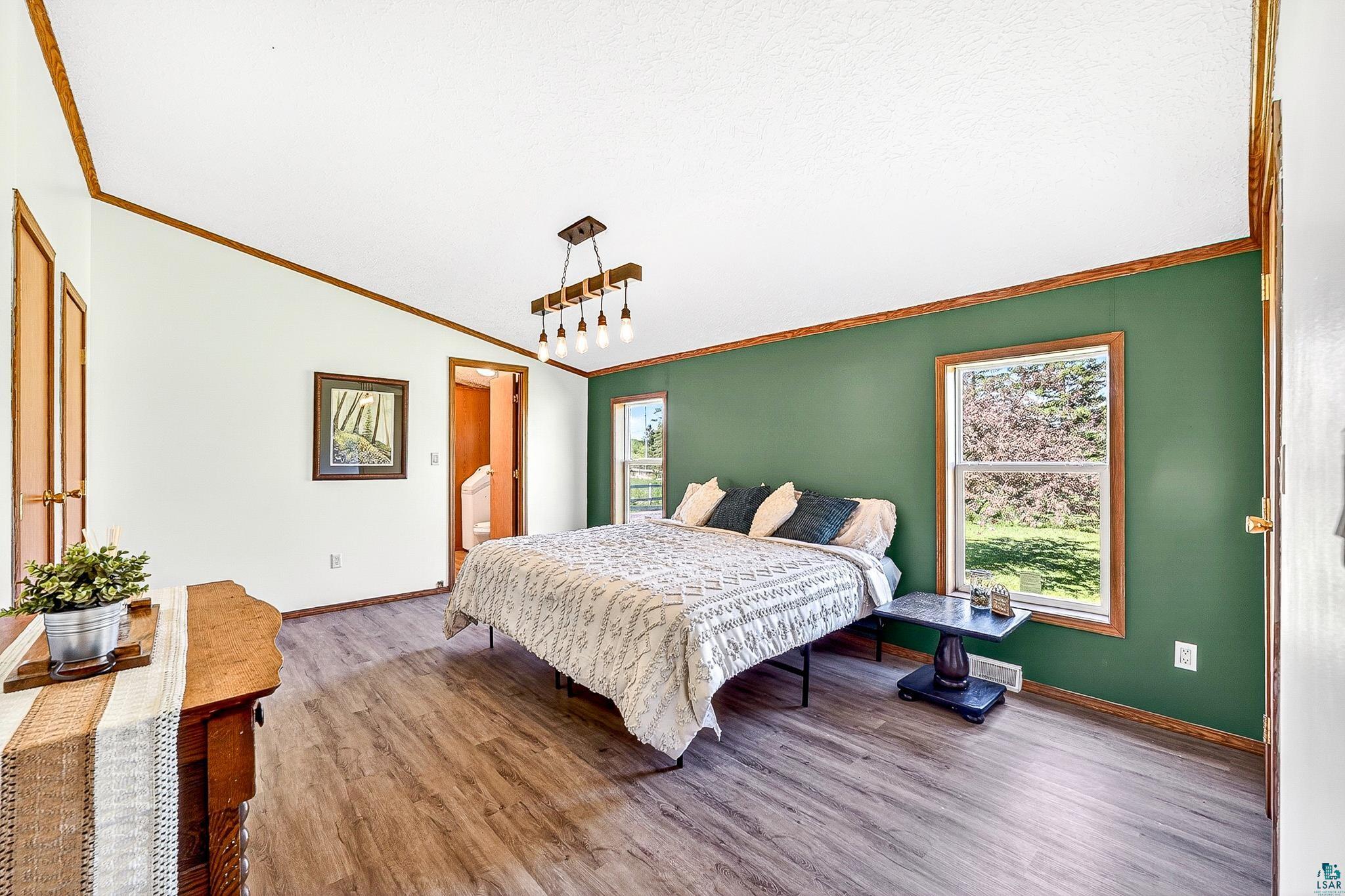5404 S Midbon Rd, Superior, WI 54880 Listing Photo  14