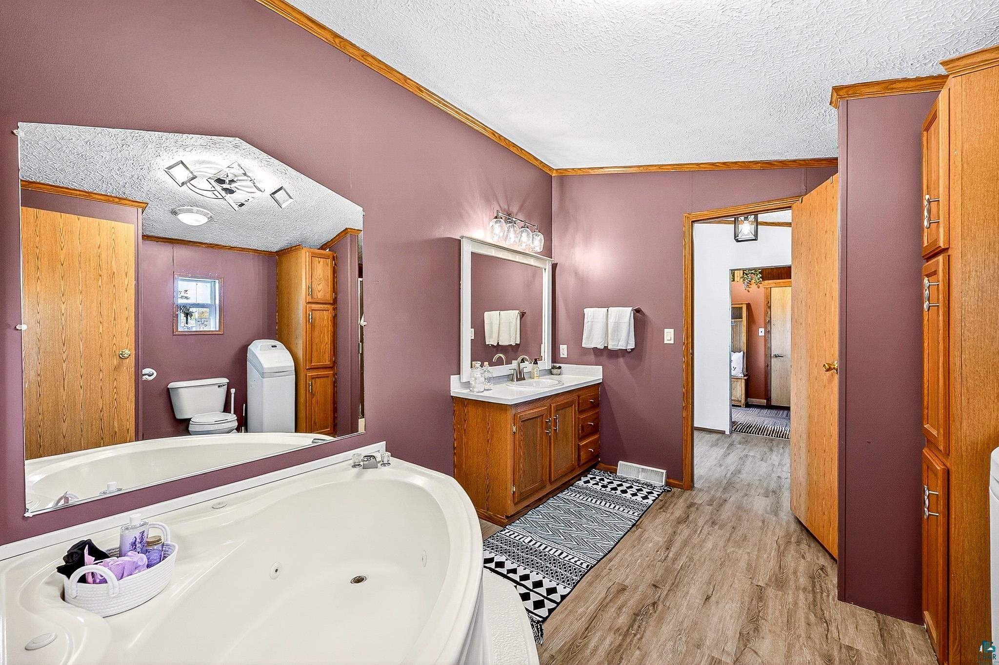 5404 S Midbon Rd, Superior, WI 54880 Listing Photo  16