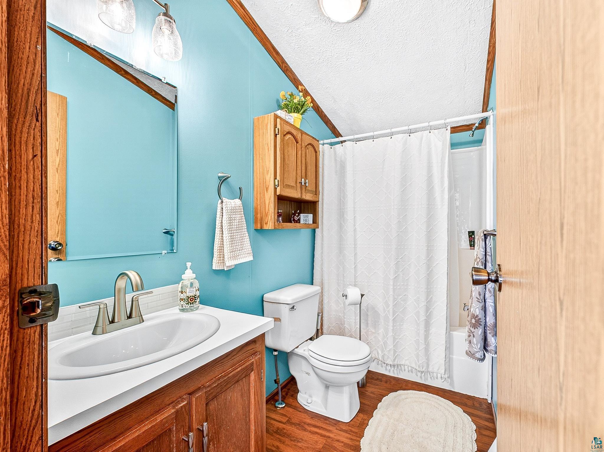 5404 S Midbon Rd, Superior, WI 54880 Listing Photo  21