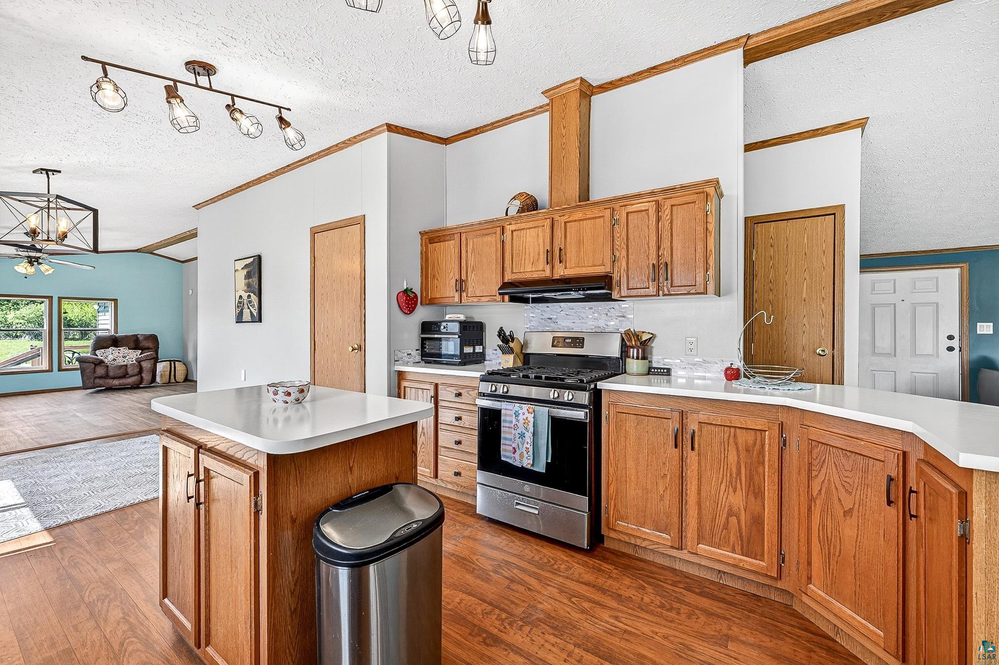 5404 S Midbon Rd, Superior, WI 54880 Listing Photo  6