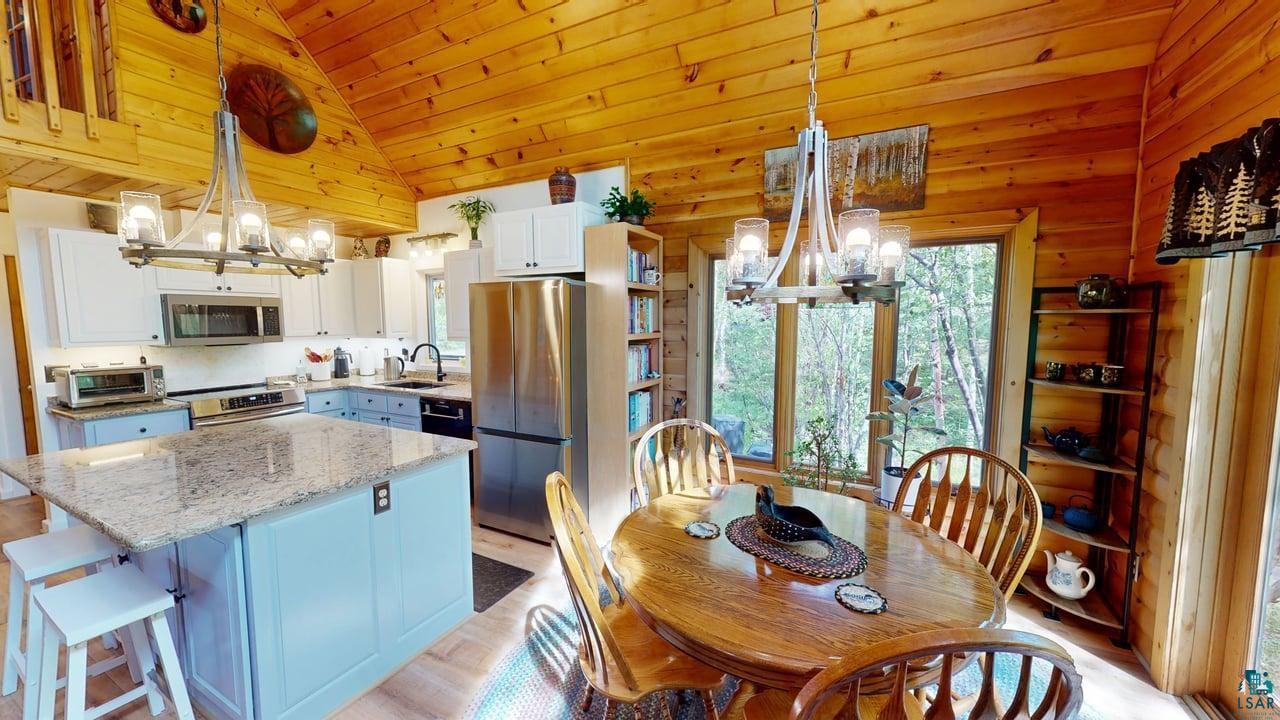 44 Lodge Ln, Lutsen, MN 55612 Listing Photo  12