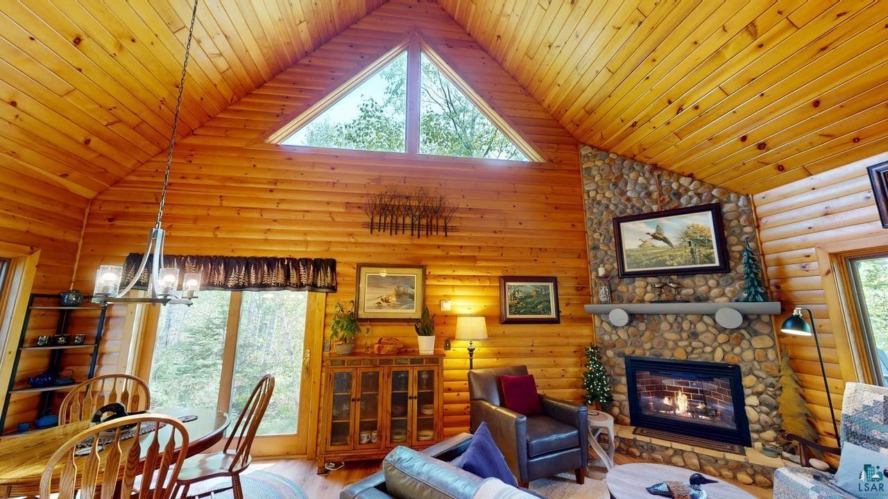 44 Lodge Ln, Lutsen, MN 55612 Listing Photo  4