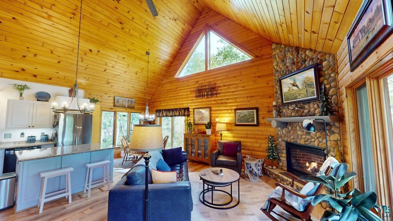 44 Lodge Ln, Lutsen, MN 55612 Listing Photo  5