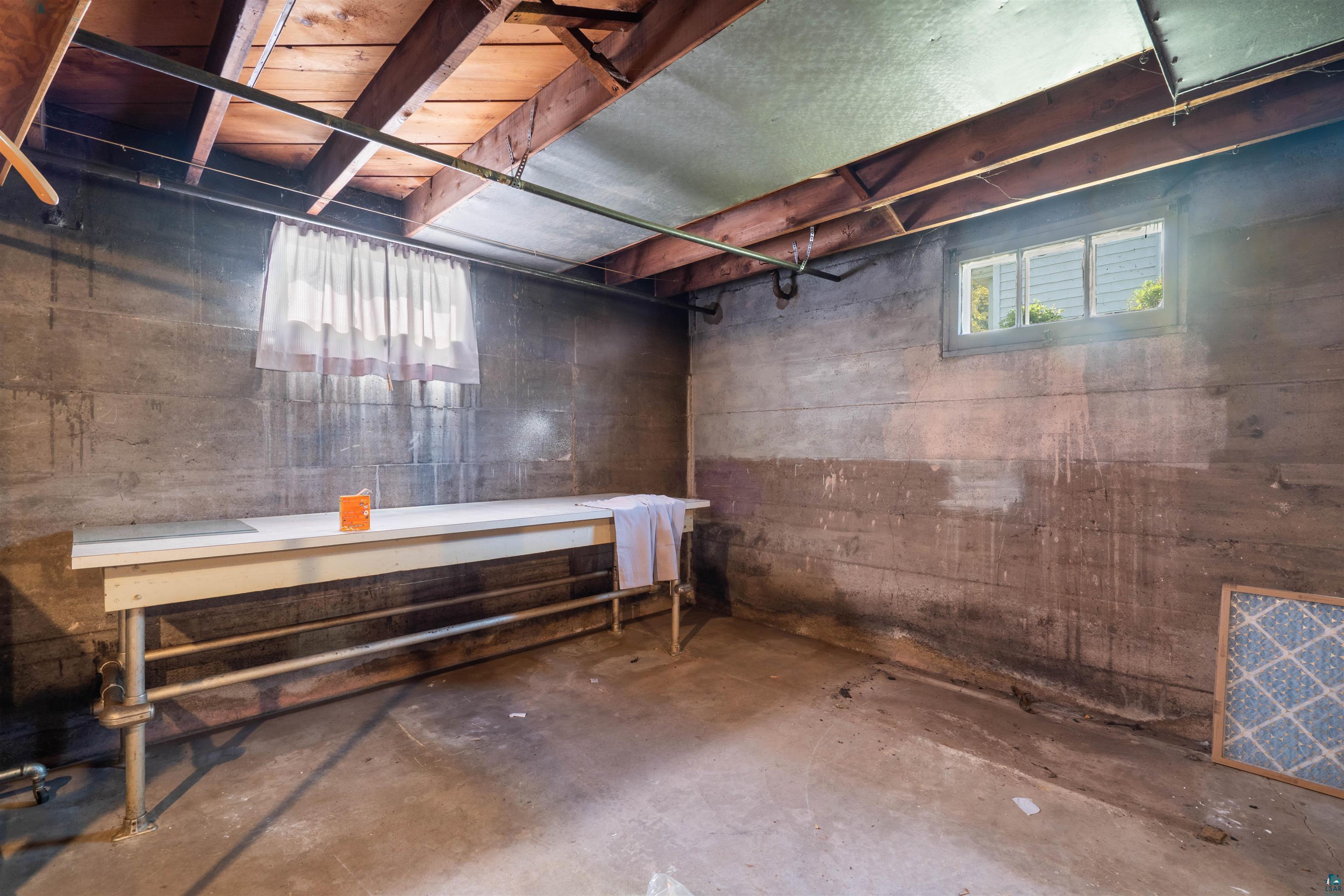 1301 Cypress Ave, Superior, WI 54880 Listing Photo  27