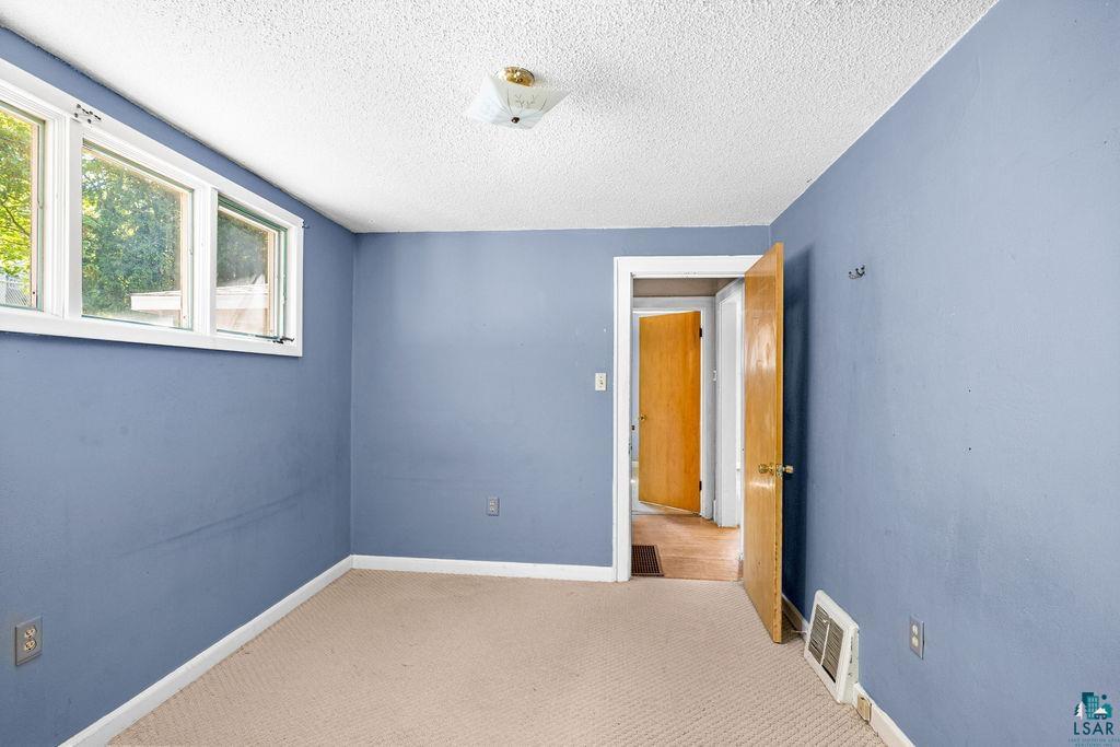 512 Rose St, Duluth, MN 55803 Listing Photo  4