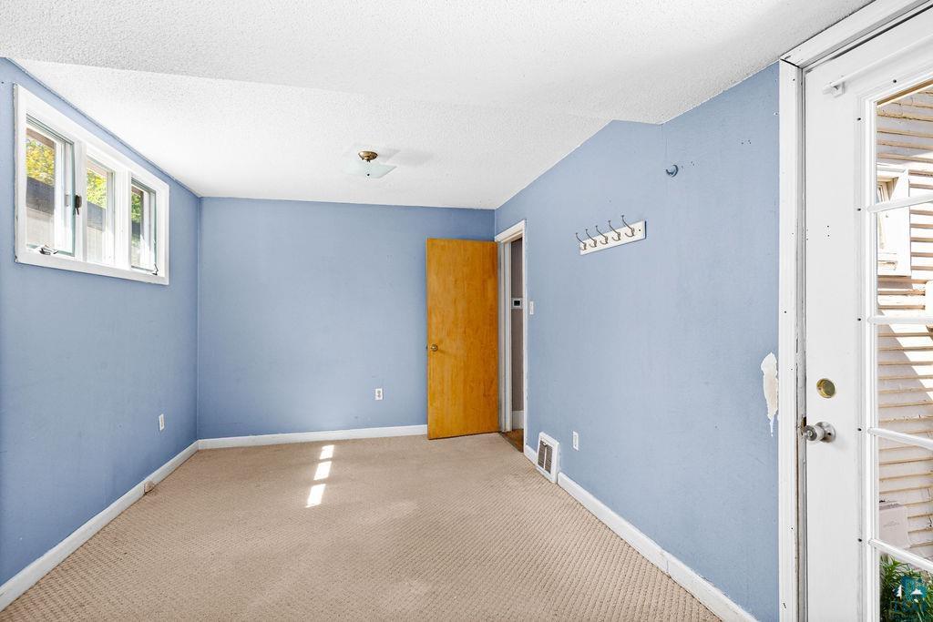 512 Rose St, Duluth, MN 55803 Listing Photo  6