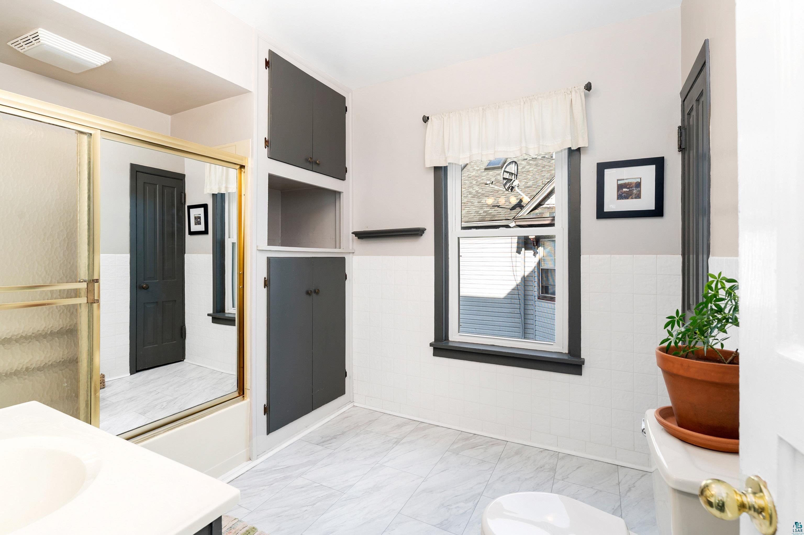 5410 Oneida St, Duluth, MN 55804 Listing Photo  22