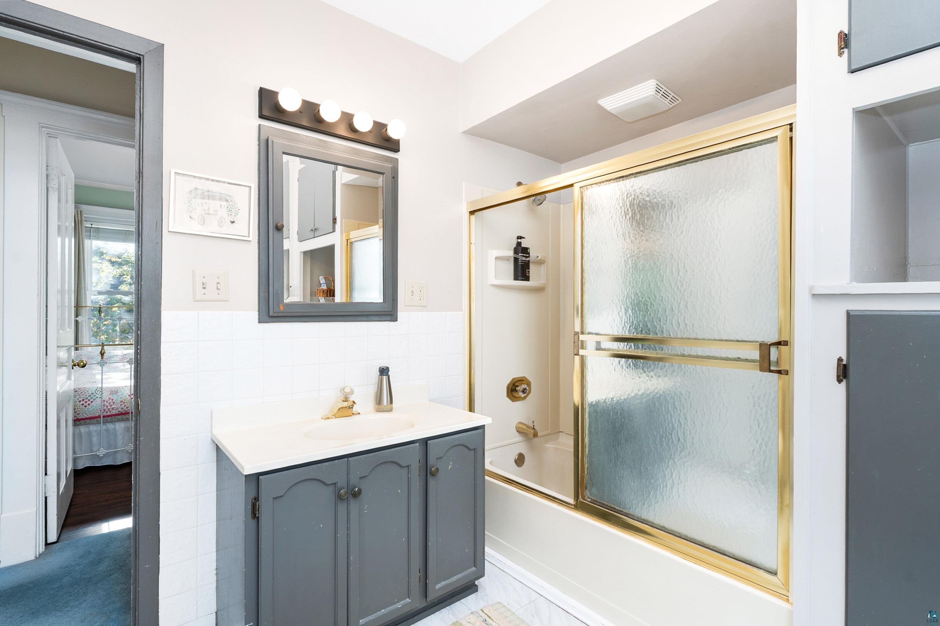 5410 Oneida St, Duluth, MN 55804 Listing Photo  23