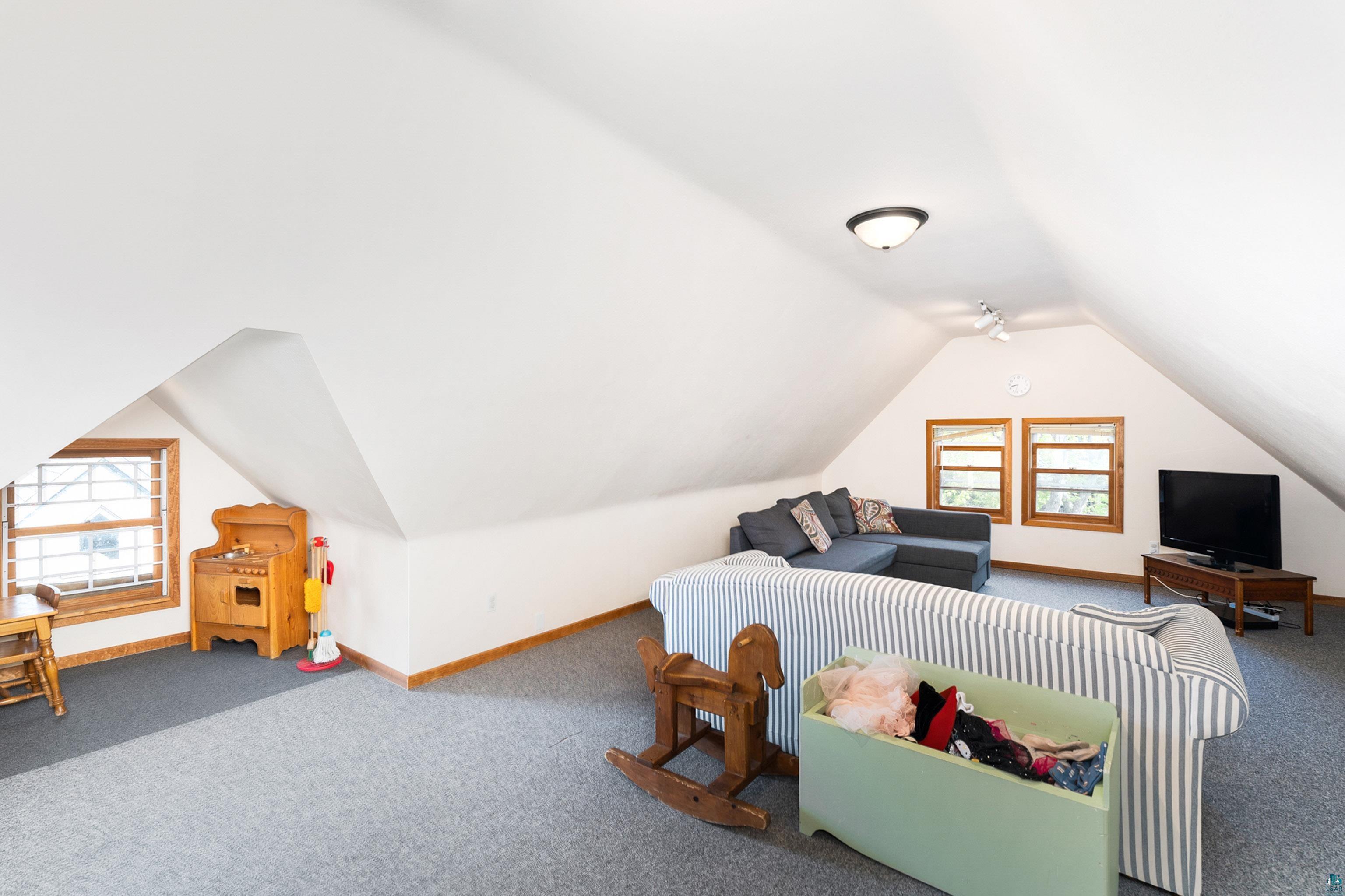 5410 Oneida St, Duluth, MN 55804 Listing Photo  31