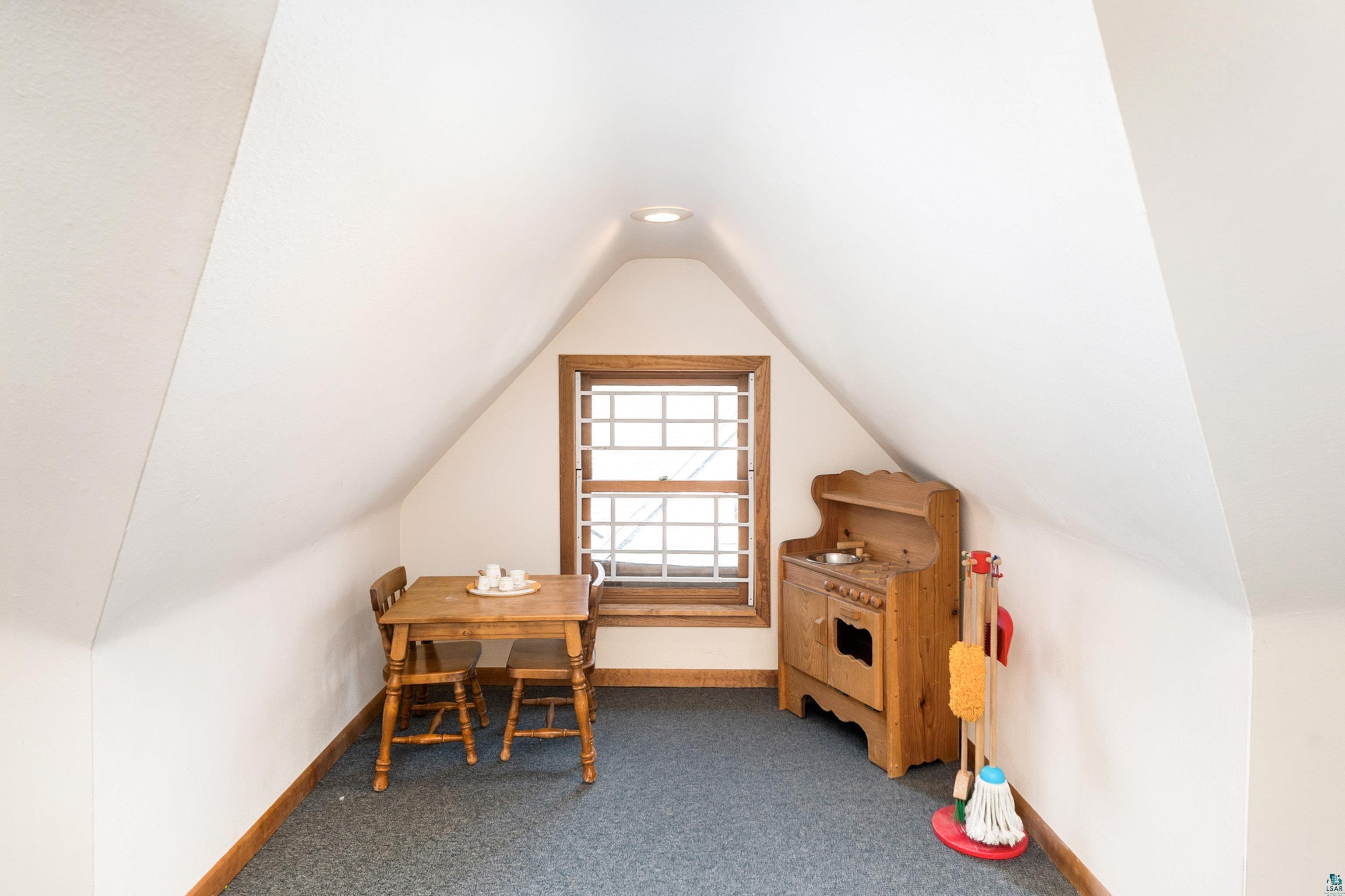 5410 Oneida St, Duluth, MN 55804 Listing Photo  32