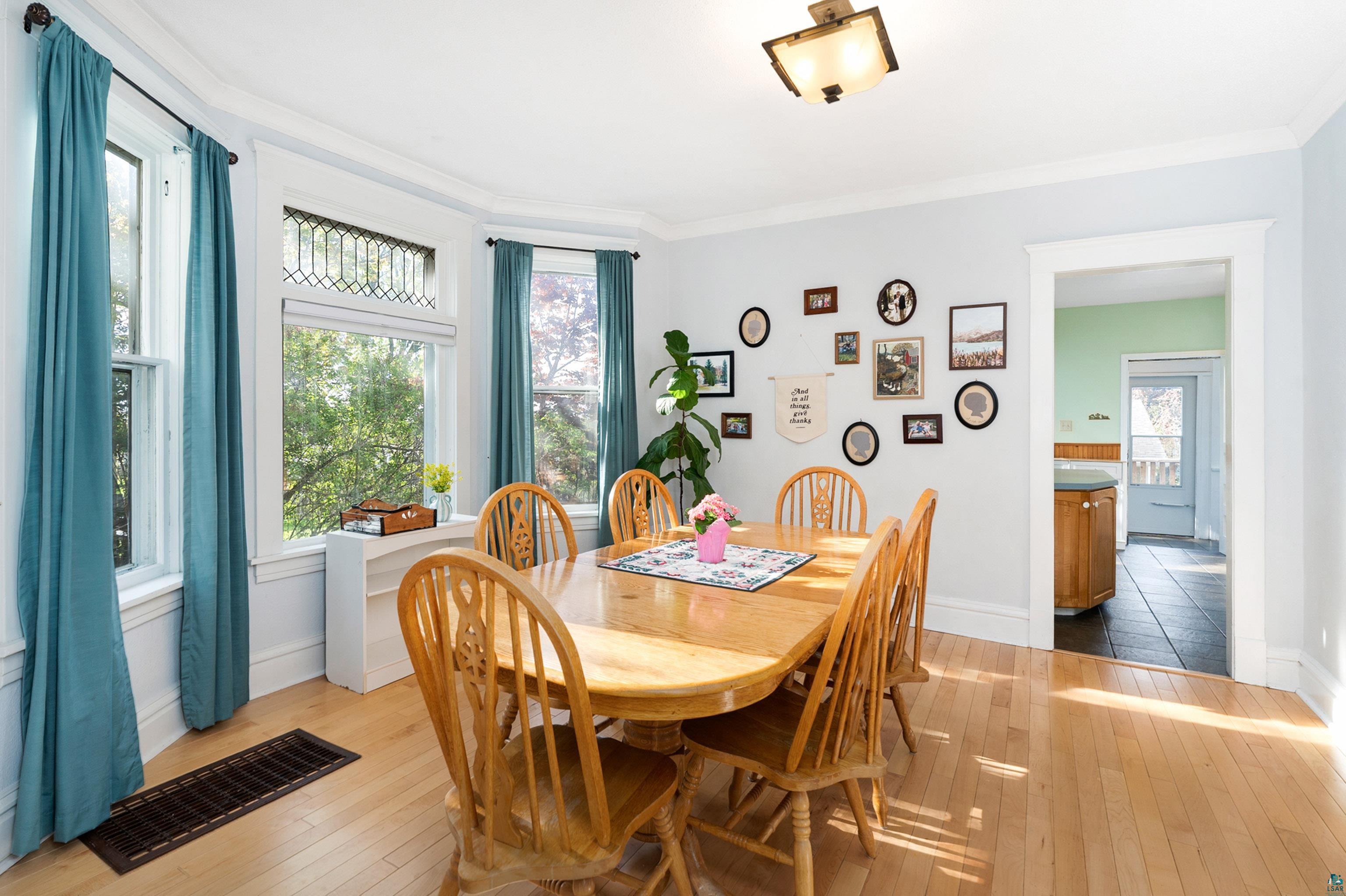 5410 Oneida St, Duluth, MN 55804 Listing Photo  5