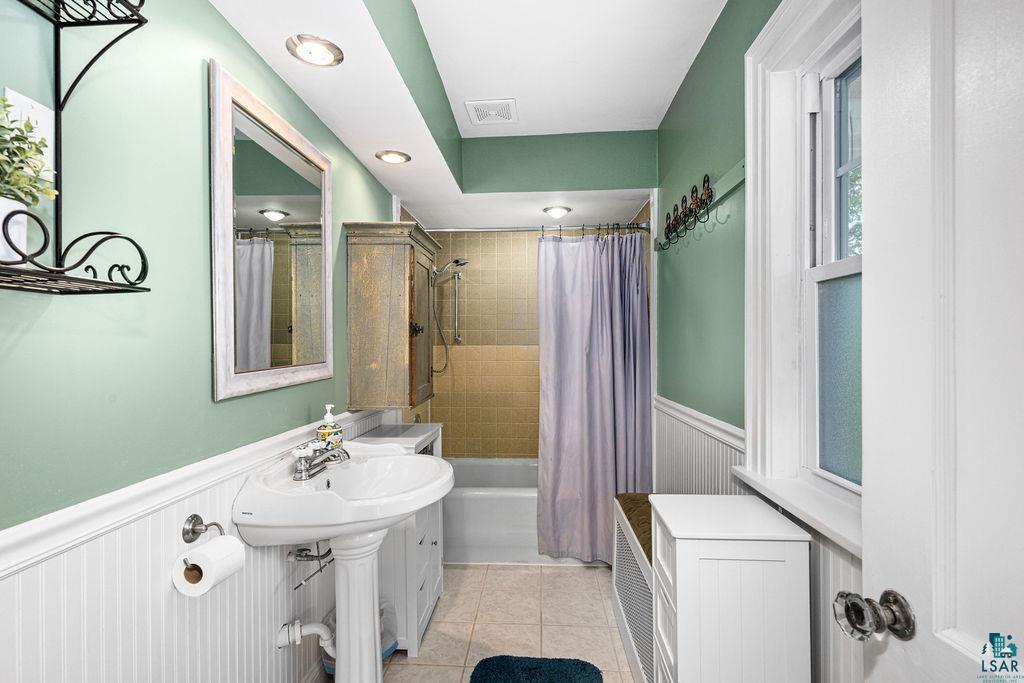 4706 Pitt St, Duluth, MN 55804 Listing Photo  24