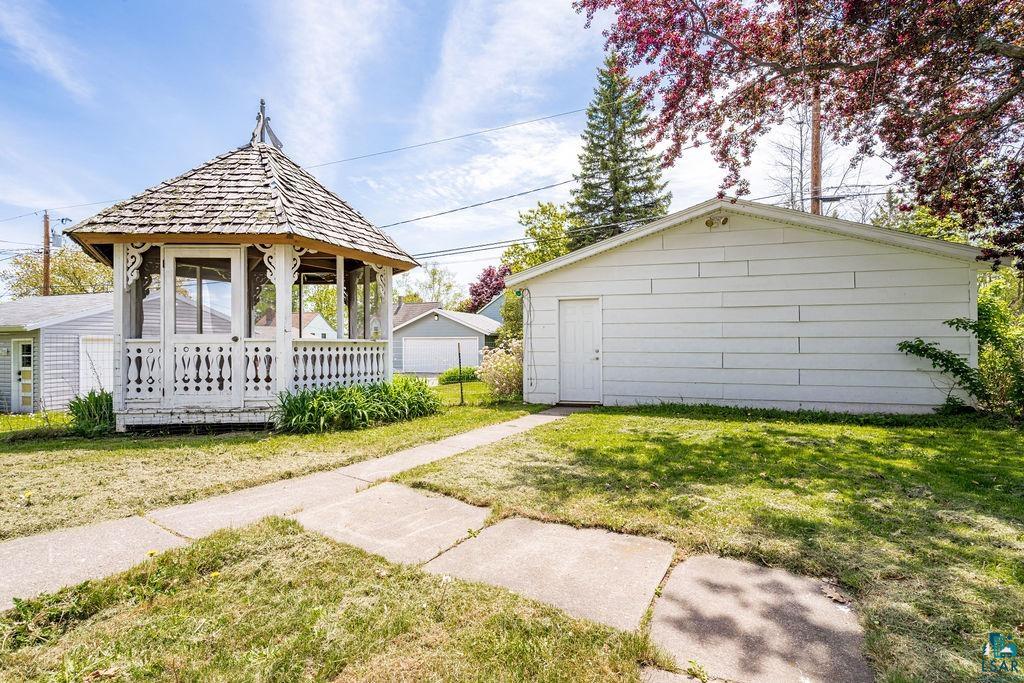 4706 Pitt St, Duluth, MN 55804 Listing Photo  38