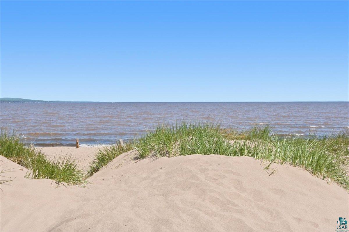 1301 S Lake Ave, Duluth, MN 55802 Listing Photo  3
