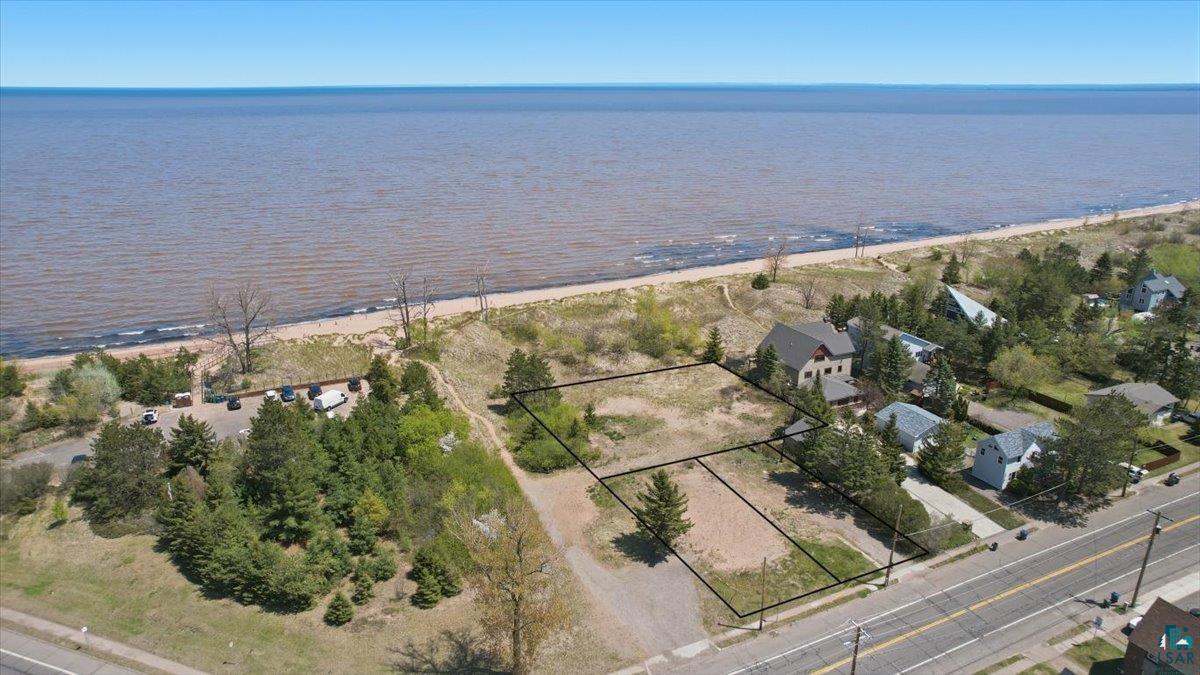 1301 S Lake Ave, Duluth, MN 55802 Listing Photo  4