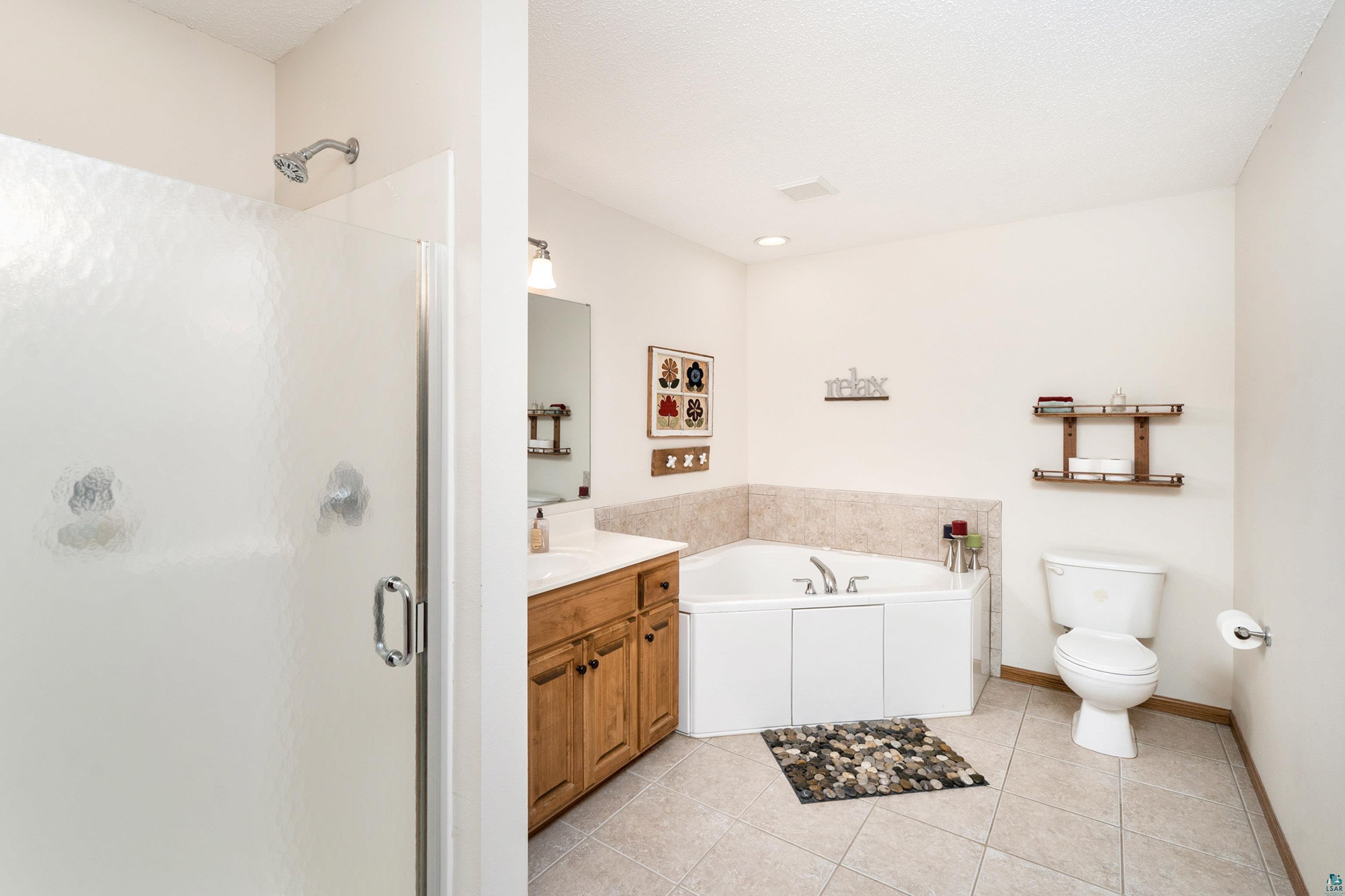 3935 Fountain Gate Dr, Duluth, MN 55811 Listing Photo  13