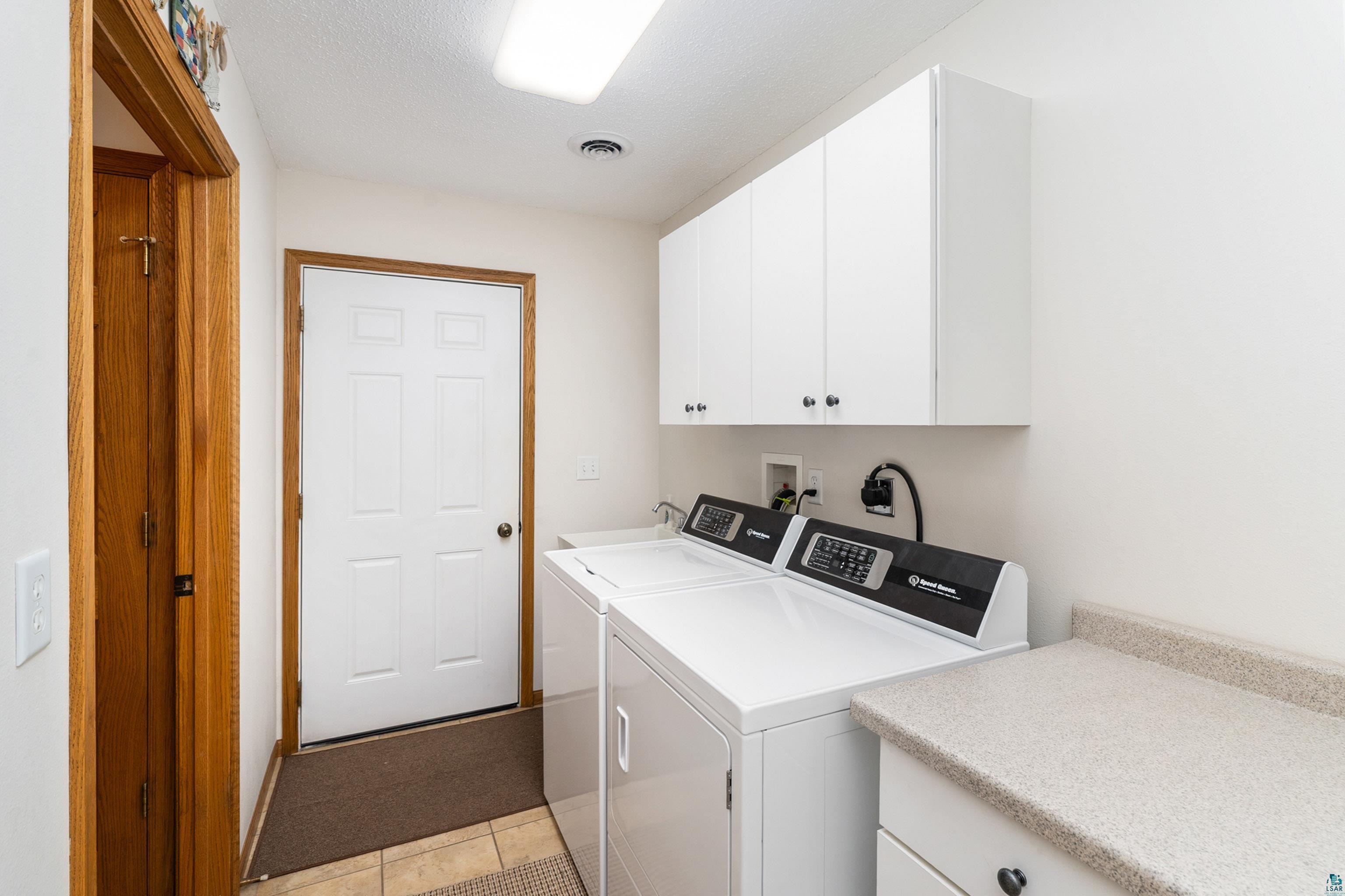 3935 Fountain Gate Dr, Duluth, MN 55811 Listing Photo  16