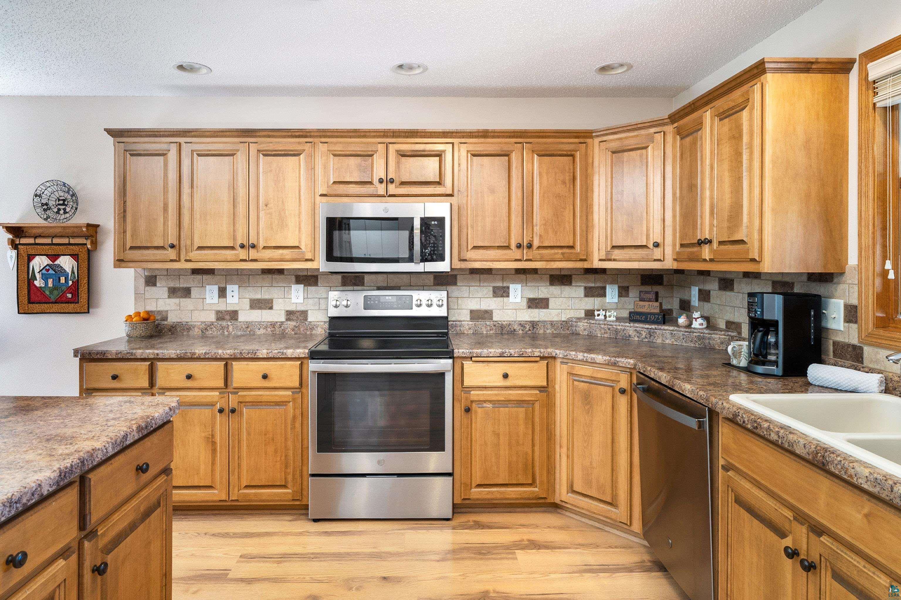 3935 Fountain Gate Dr, Duluth, MN 55811 Listing Photo  3