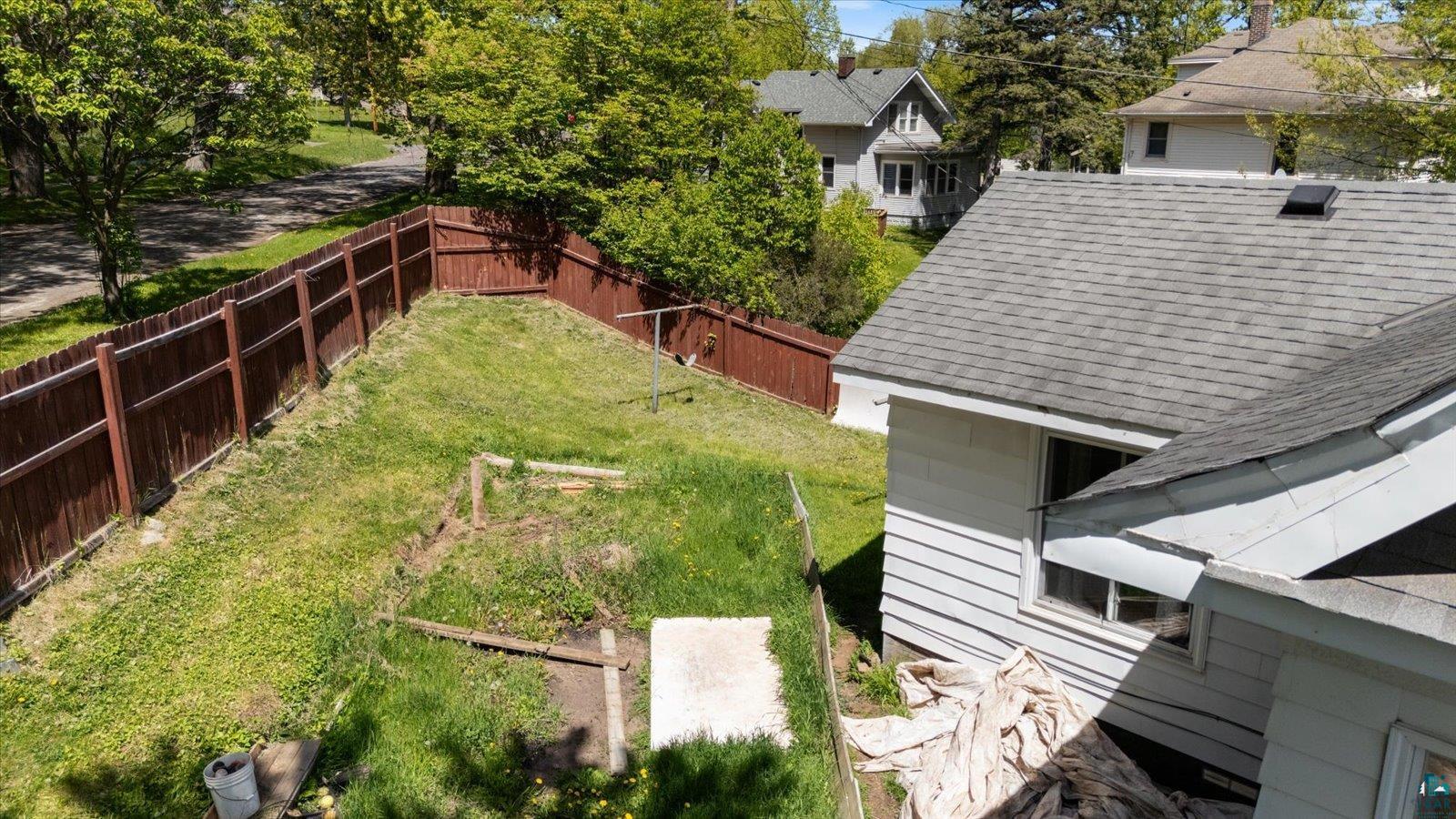 5911 Elinor St, Duluth, MN 55807 Listing Photo  14