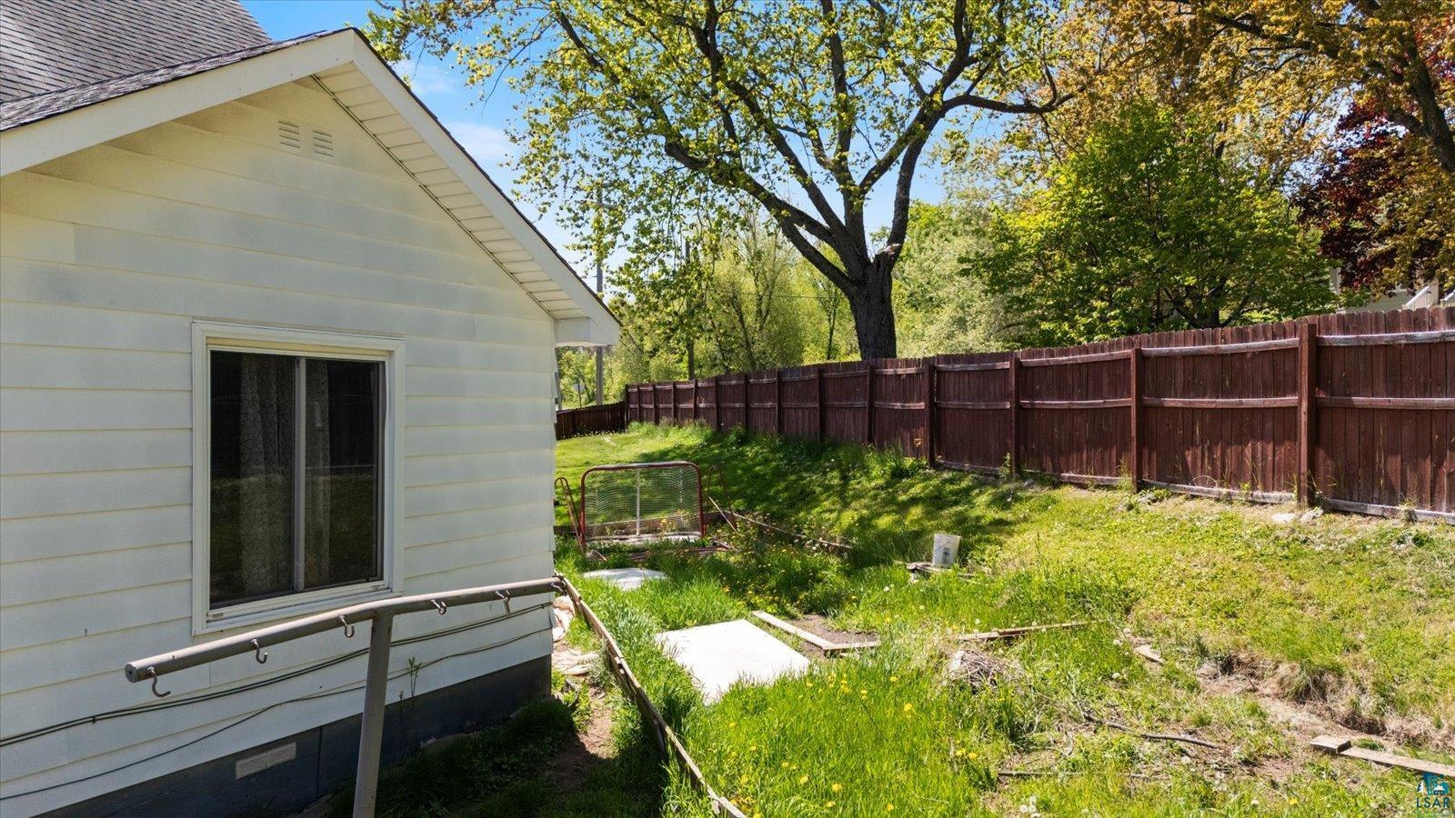 5911 Elinor St, Duluth, MN 55807 Listing Photo  16