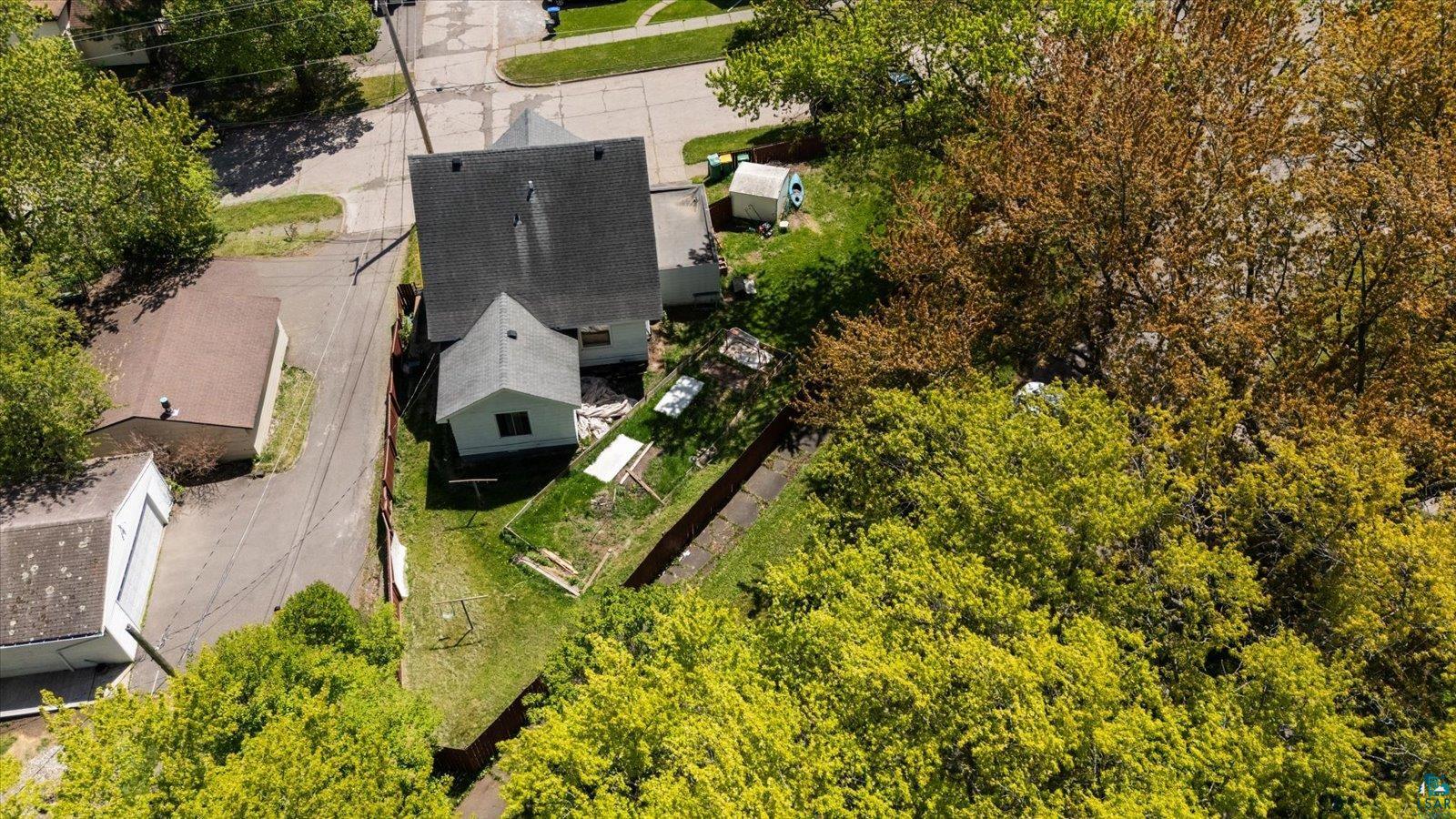 5911 Elinor St, Duluth, MN 55807 Listing Photo  19