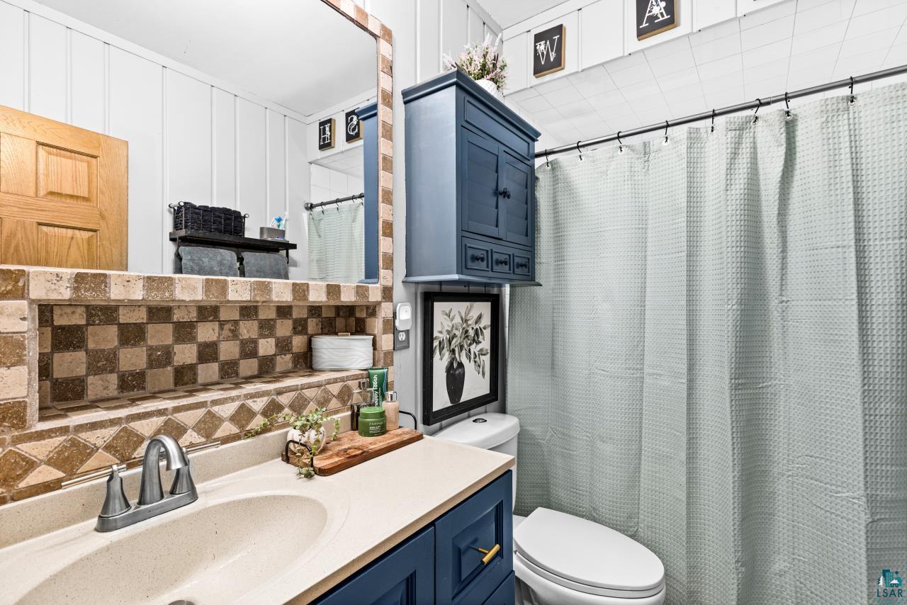 303 W Owatonna St, Duluth, MN 55803 Listing Photo  16