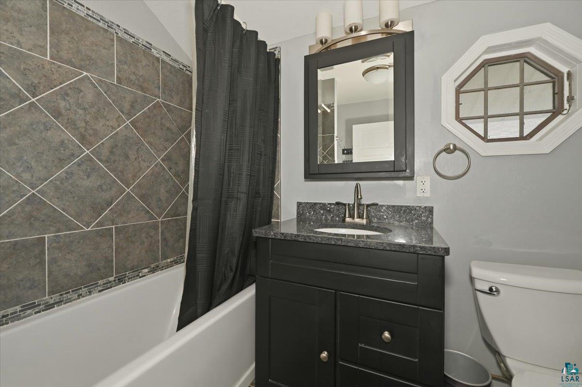 1514 E 4th St, Superior, WI 54880 Listing Photo  14