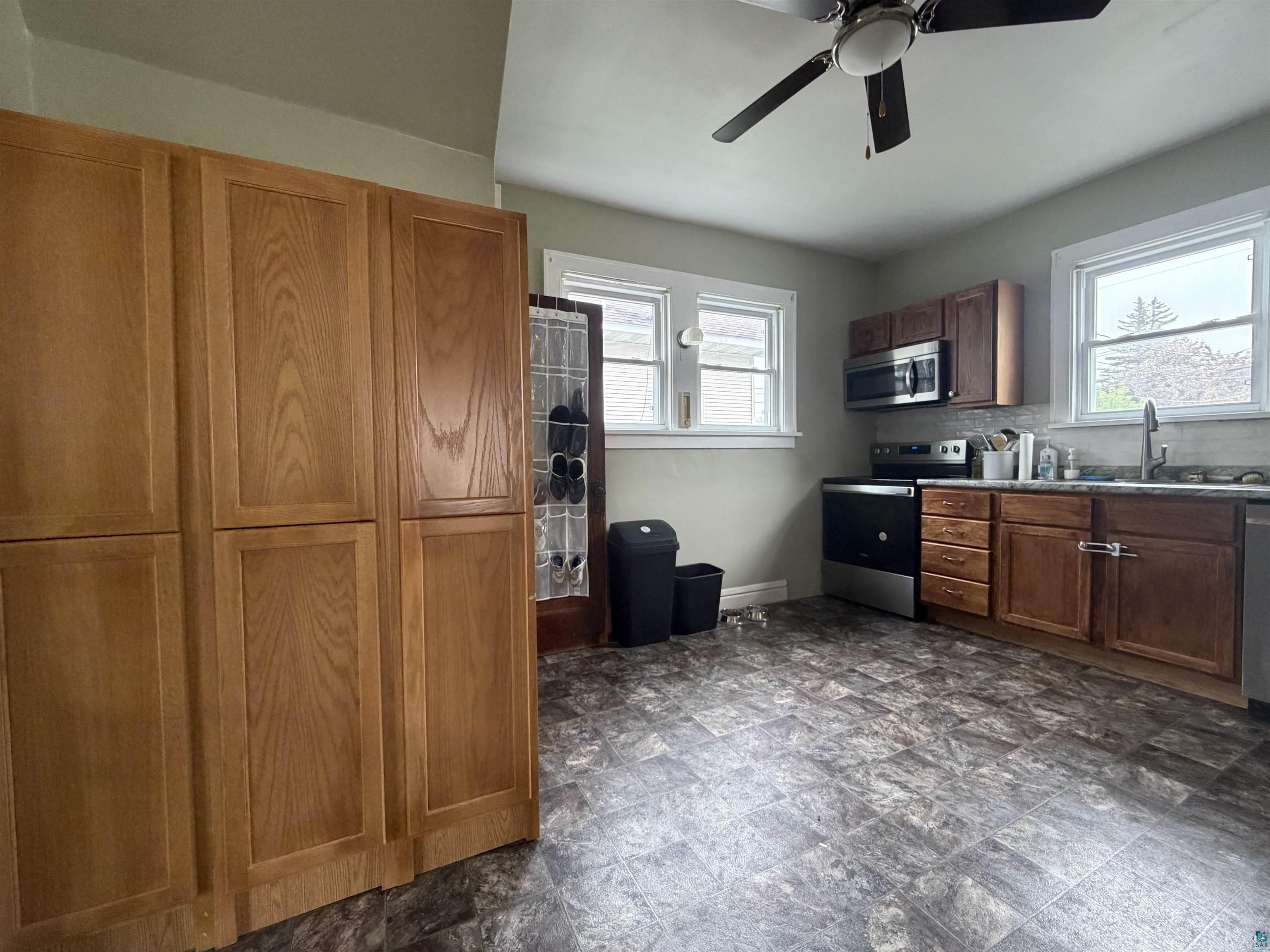 2430 Ogden Ave, Superior, WI 54880 Listing Photo  8