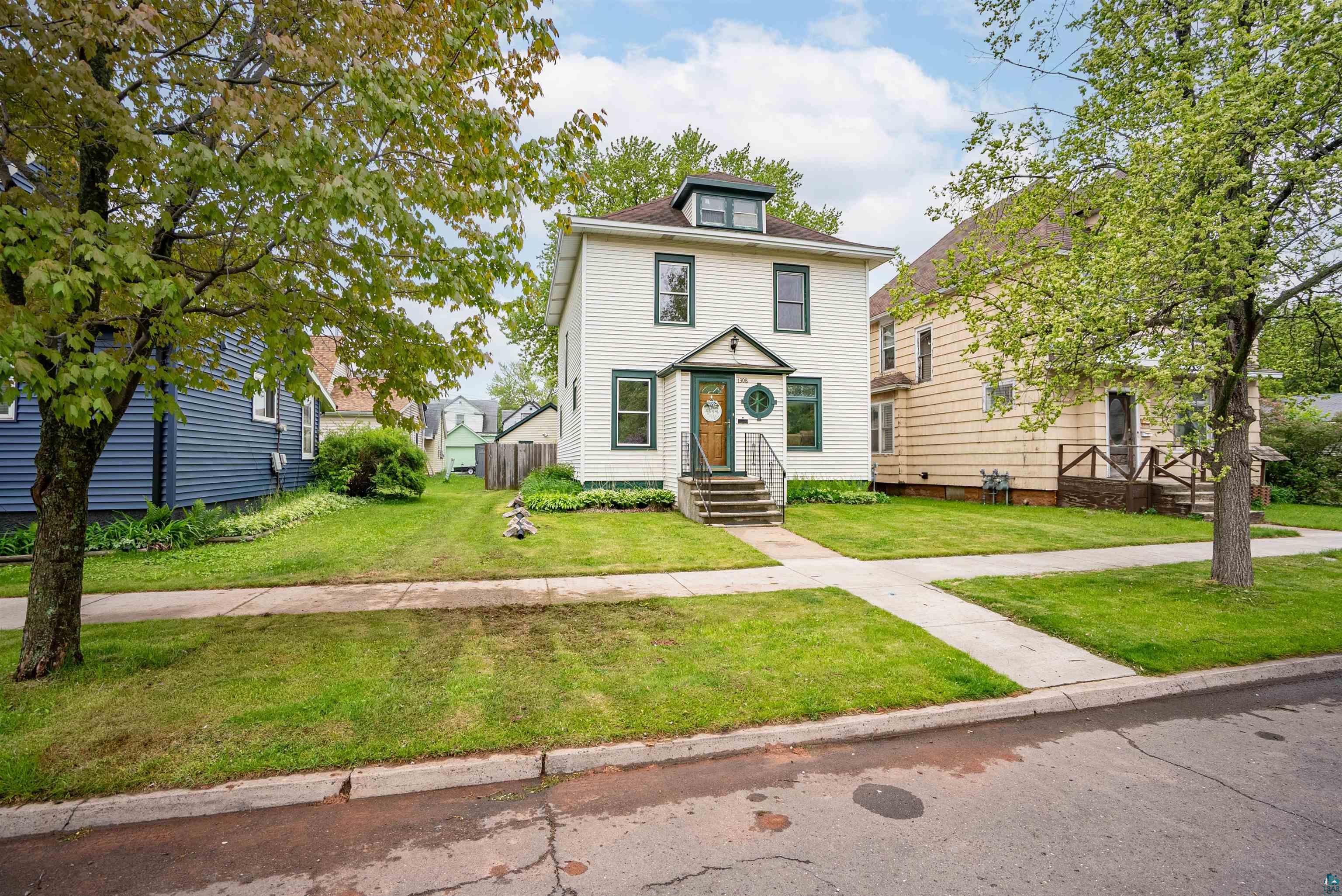 1308 N 16th St, Superior, WI 54880 Listing Photo  1