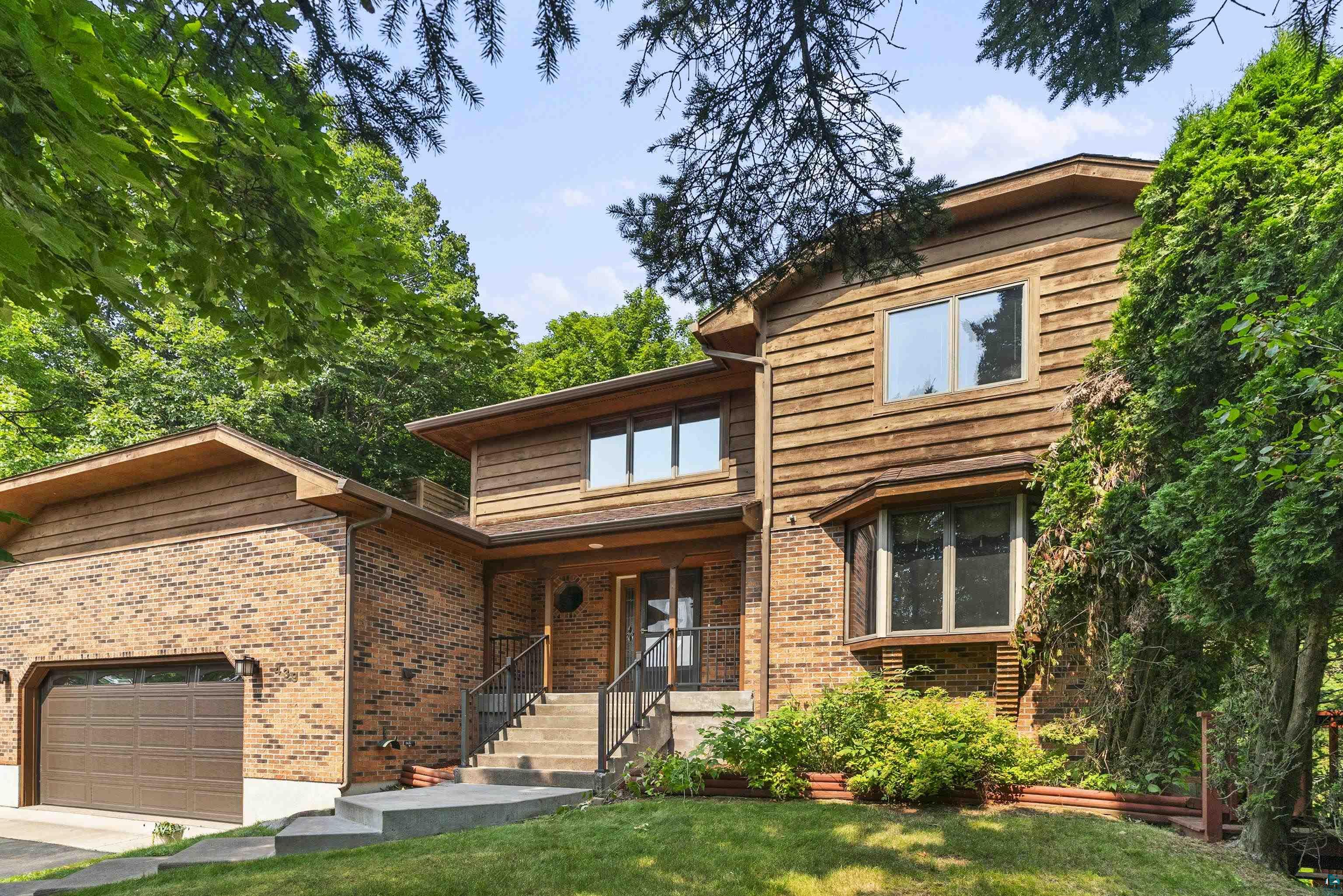 439 Hartley Pl, Duluth, MN 55803 Listing Photo  1