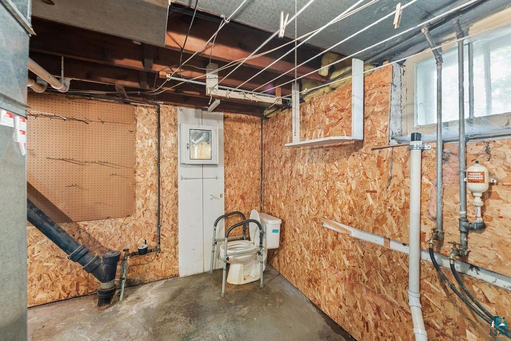 206 Carlton Ave, Cloquet, MN 55720 Listing Photo  25