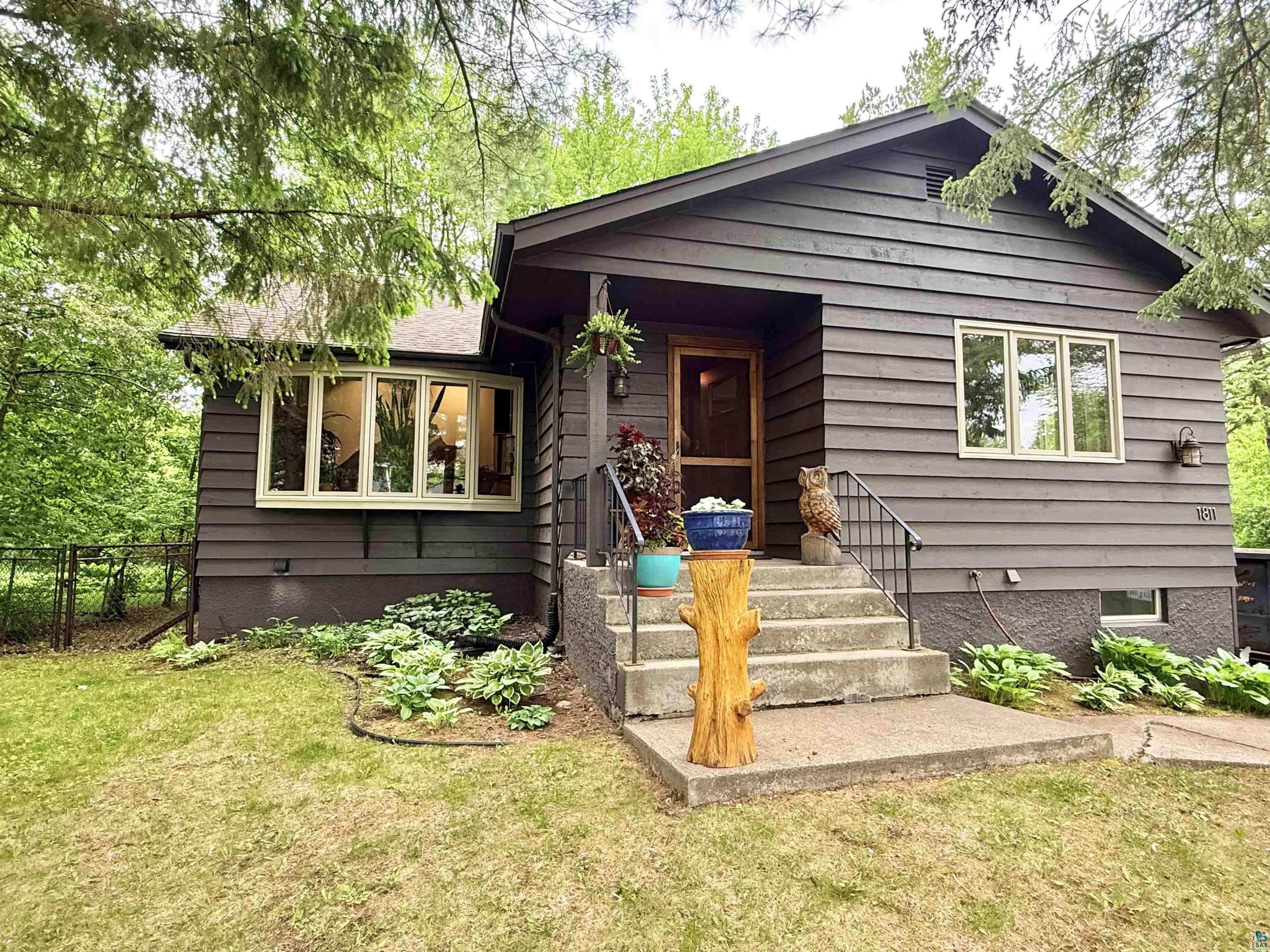 1811 Columbus Ave, Duluth, MN 55803 Listing Photo  2