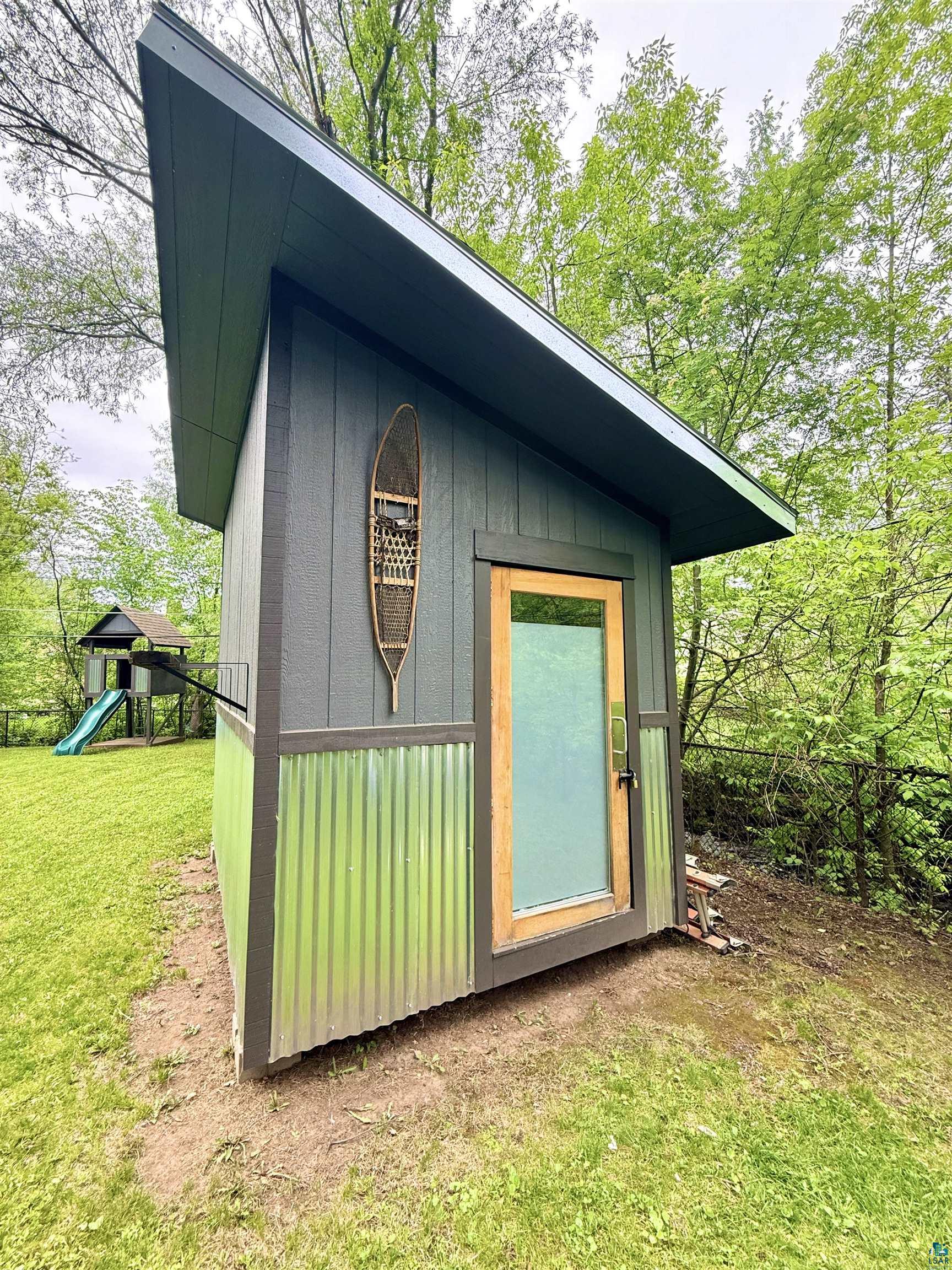 1811 Columbus Ave, Duluth, MN 55803 Listing Photo  12