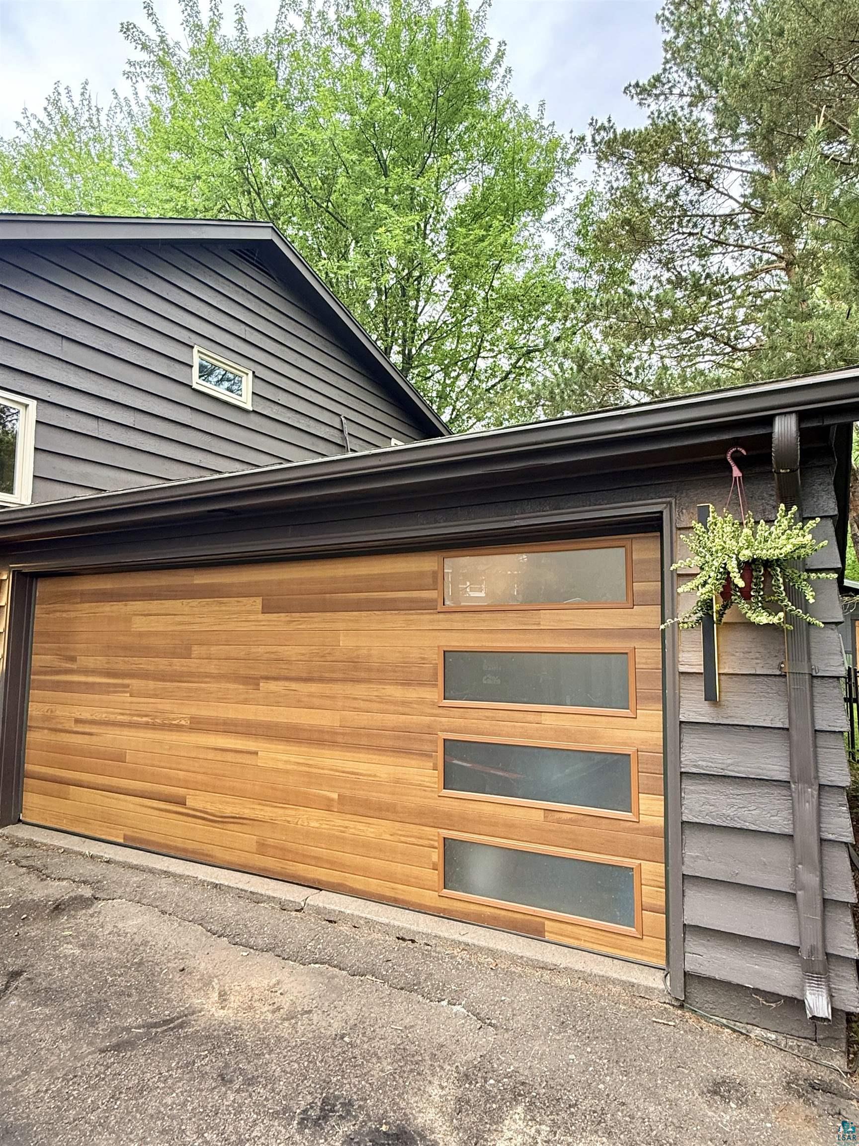 1811 Columbus Ave, Duluth, MN 55803 Listing Photo  15