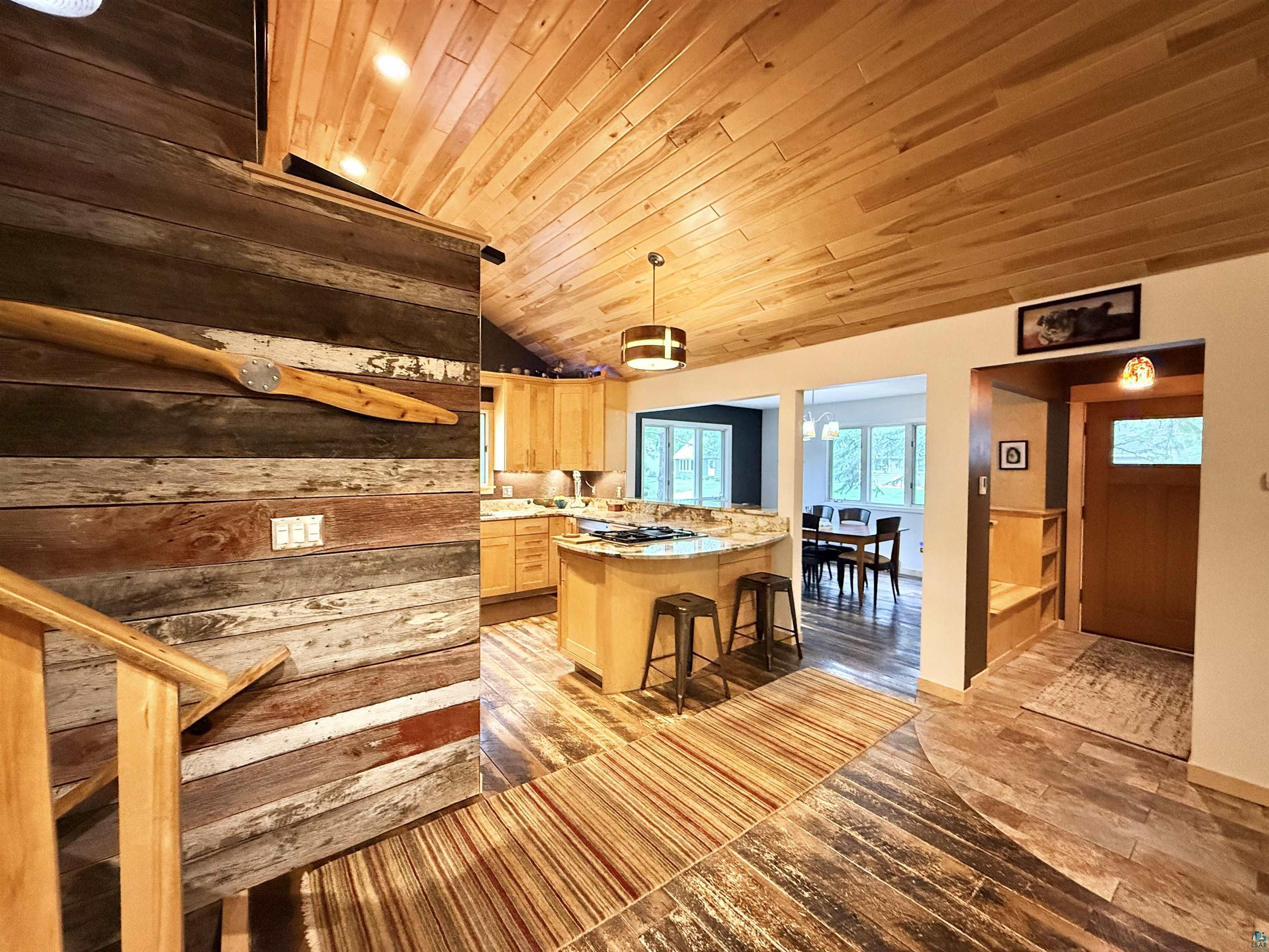 1811 Columbus Ave, Duluth, MN 55803 Listing Photo  45