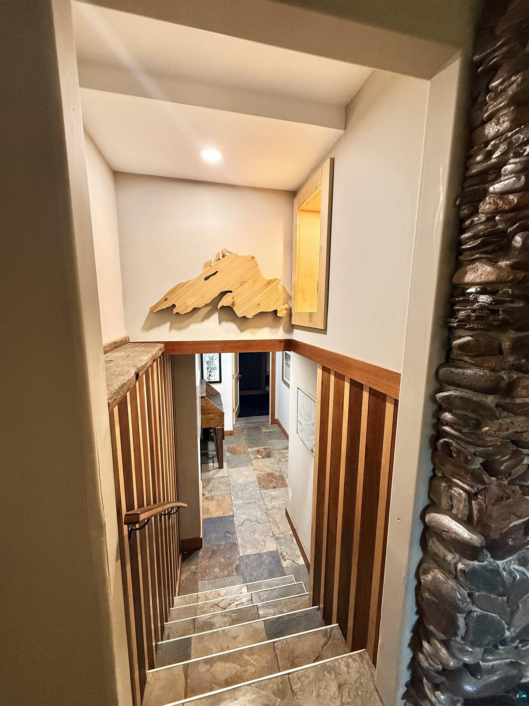 1811 Columbus Ave, Duluth, MN 55803 Listing Photo  67