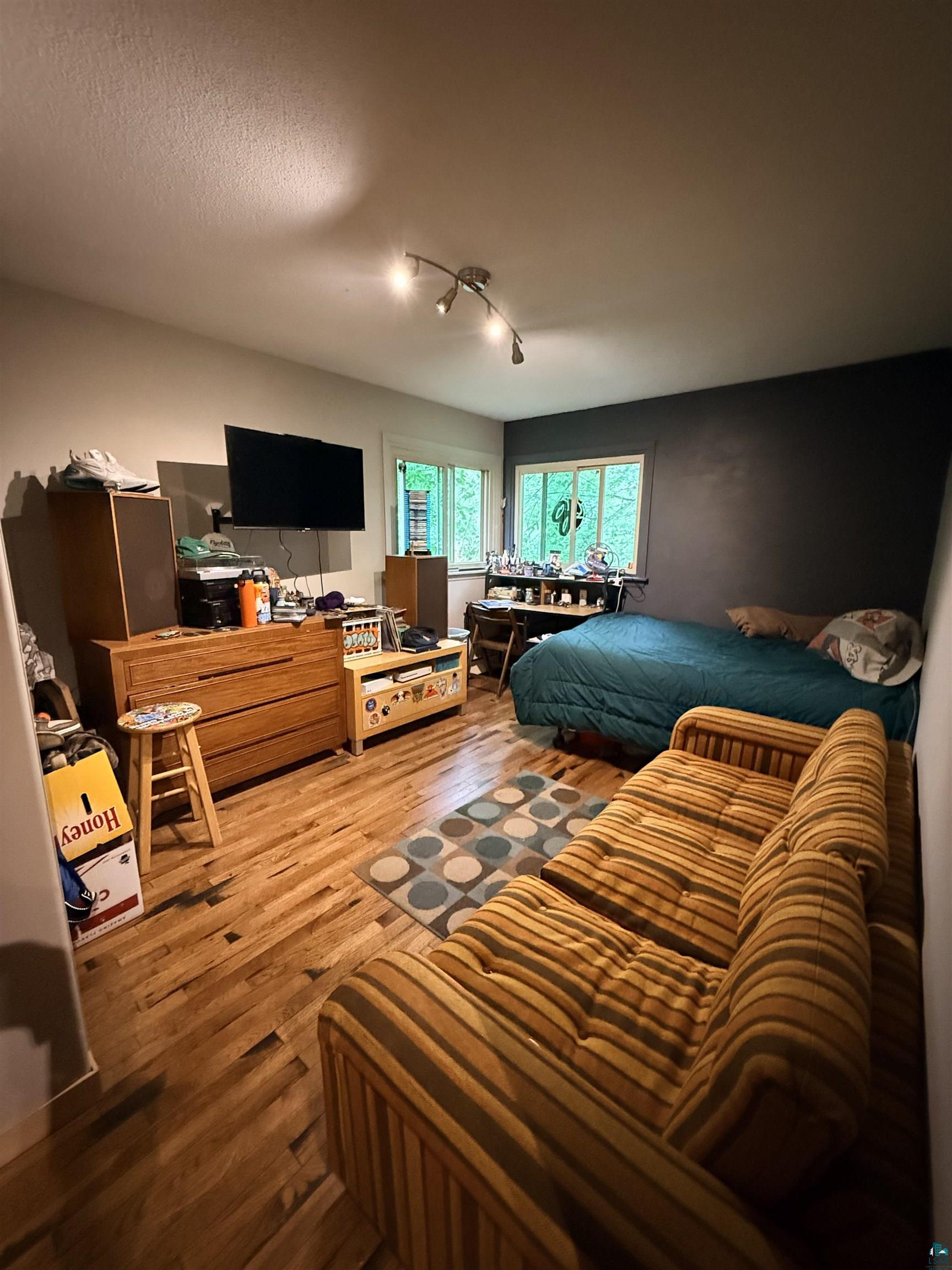 1811 Columbus Ave, Duluth, MN 55803 Listing Photo  77