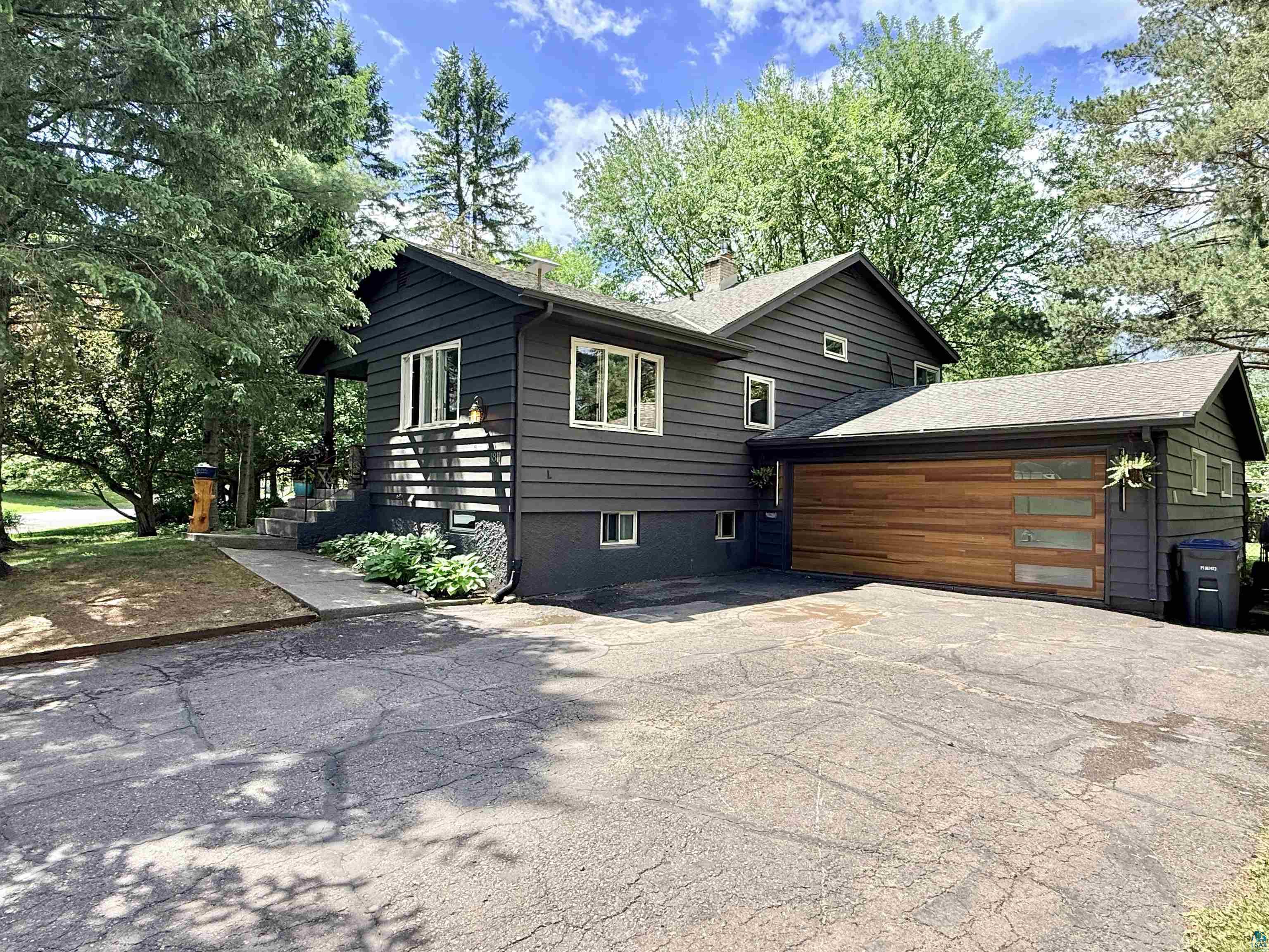 1811 Columbus Ave, Duluth, MN 55803 Listing Photo  87
