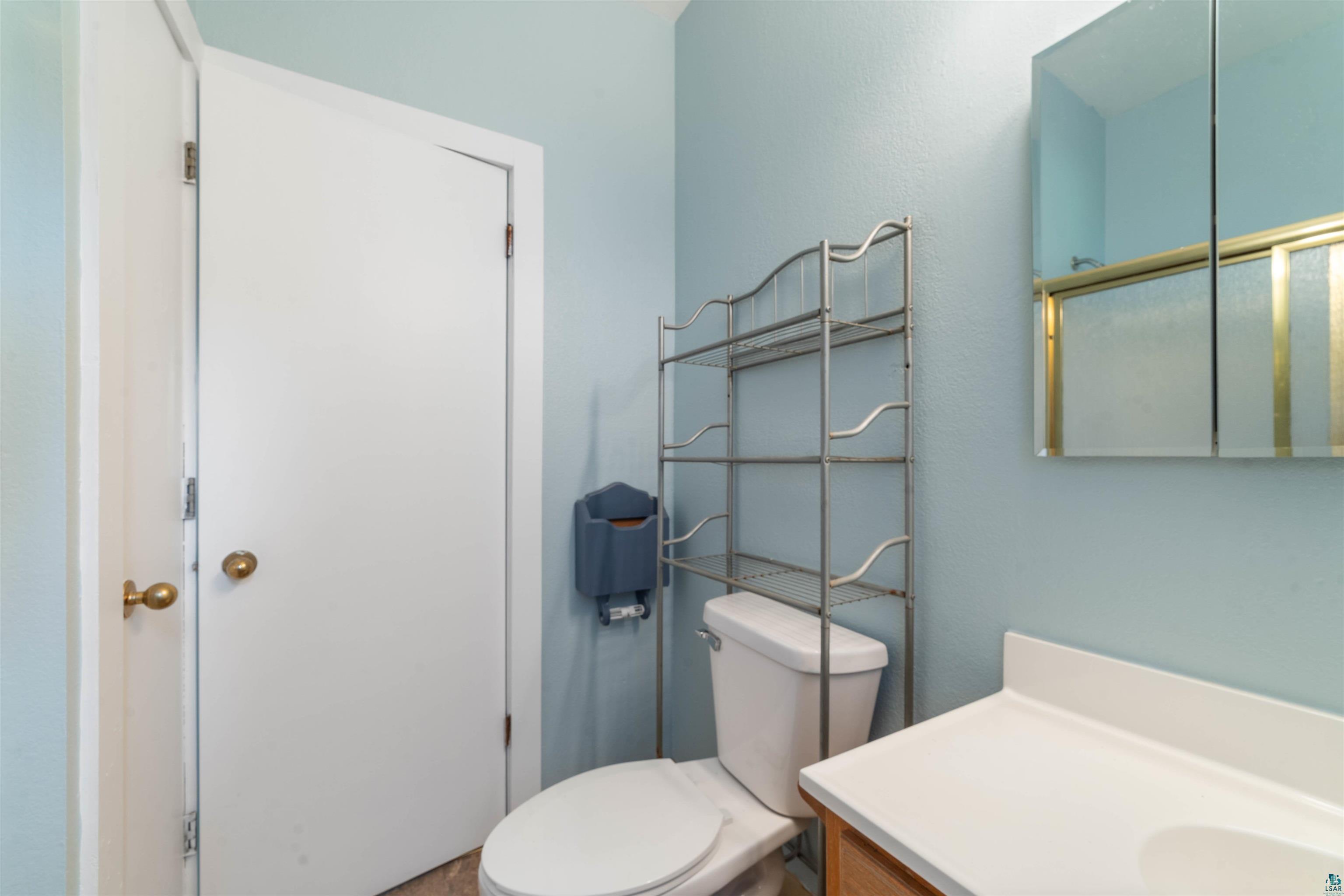 915 Grandview Ave, Duluth, MN 55812 Listing Photo  14