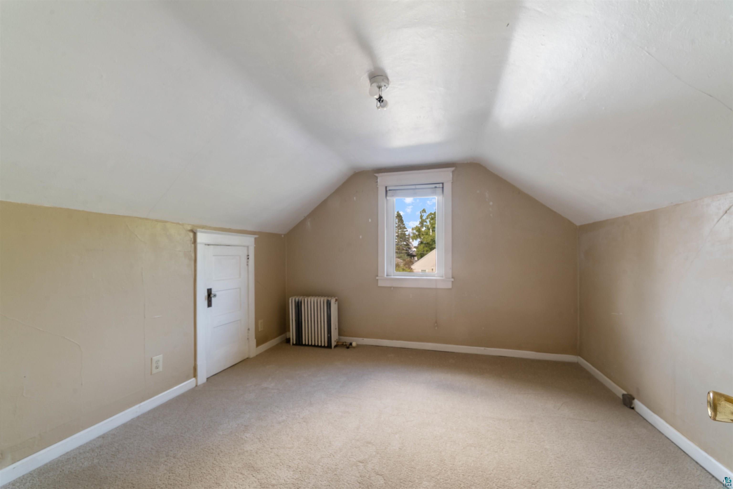 915 Grandview Ave, Duluth, MN 55812 Listing Photo  23