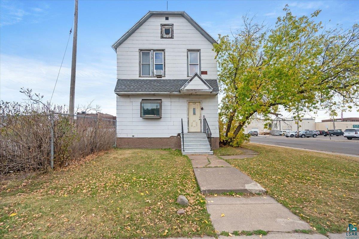 1028 Banks Ave, Superior, WI 54880 Listing Photo  1