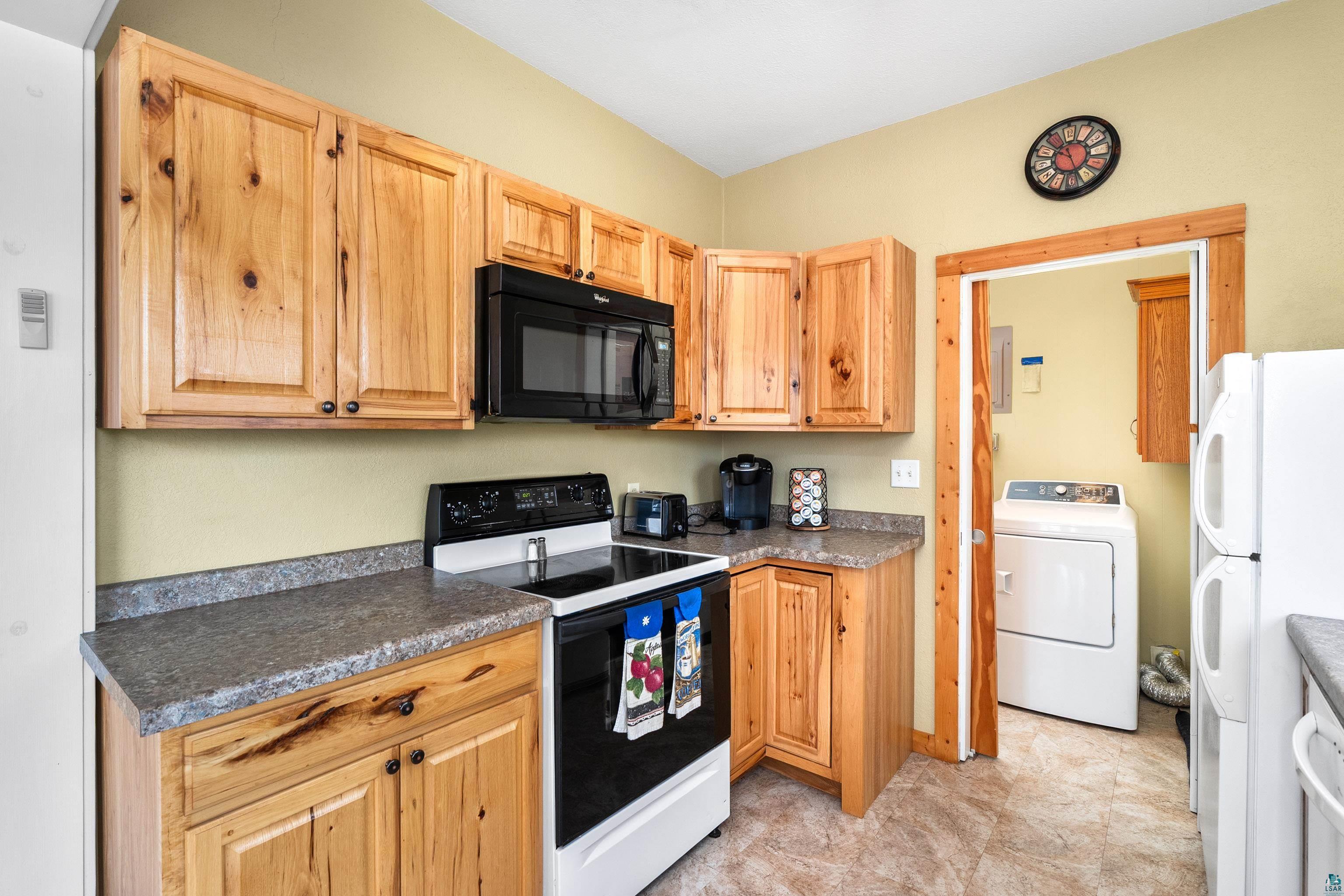 1305 Hammond Ave, Superior, WI 54880 Listing Photo  18