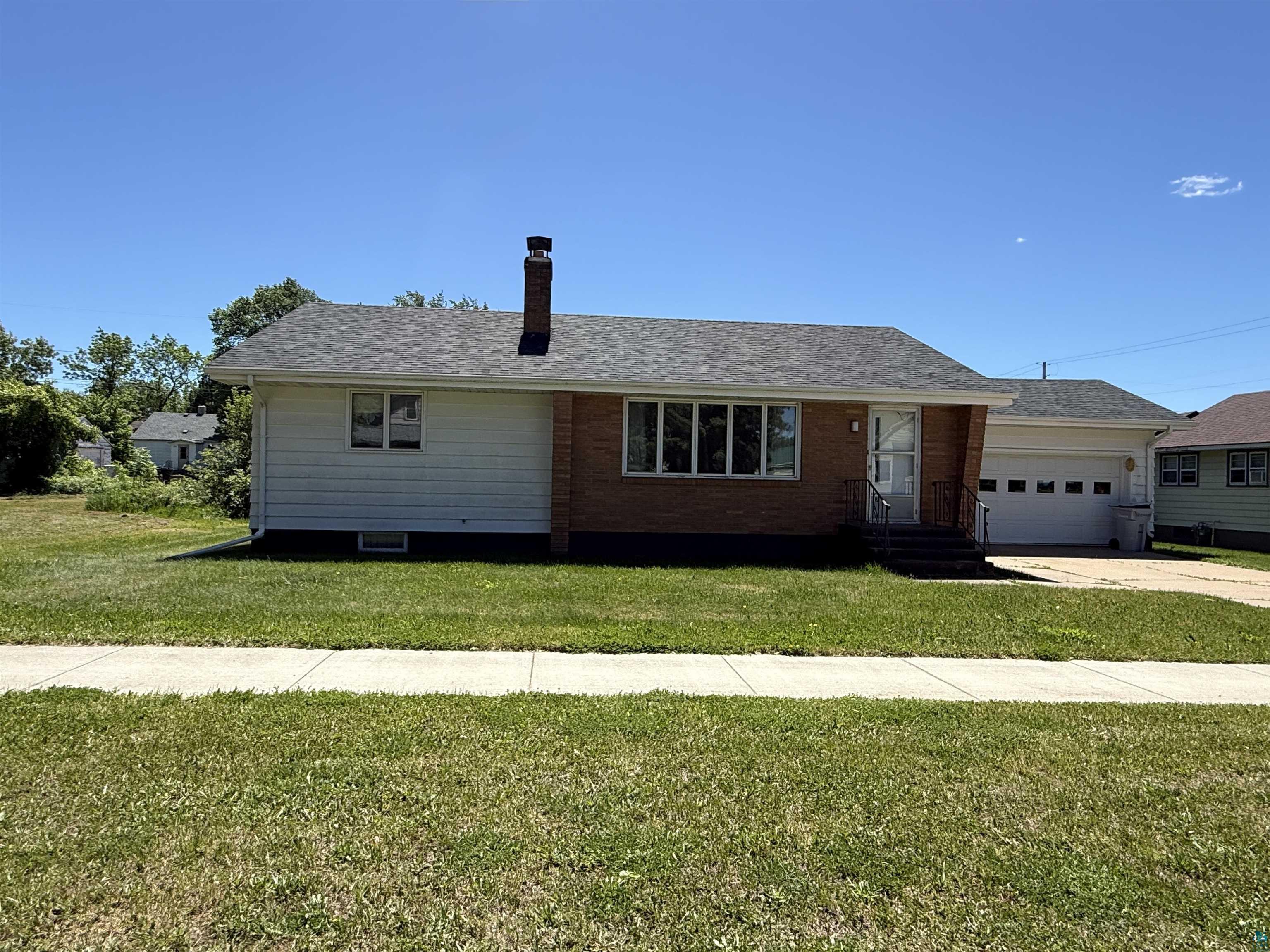 607 3rd St NE, Chisholm, MN 55719 Listing Photo  32